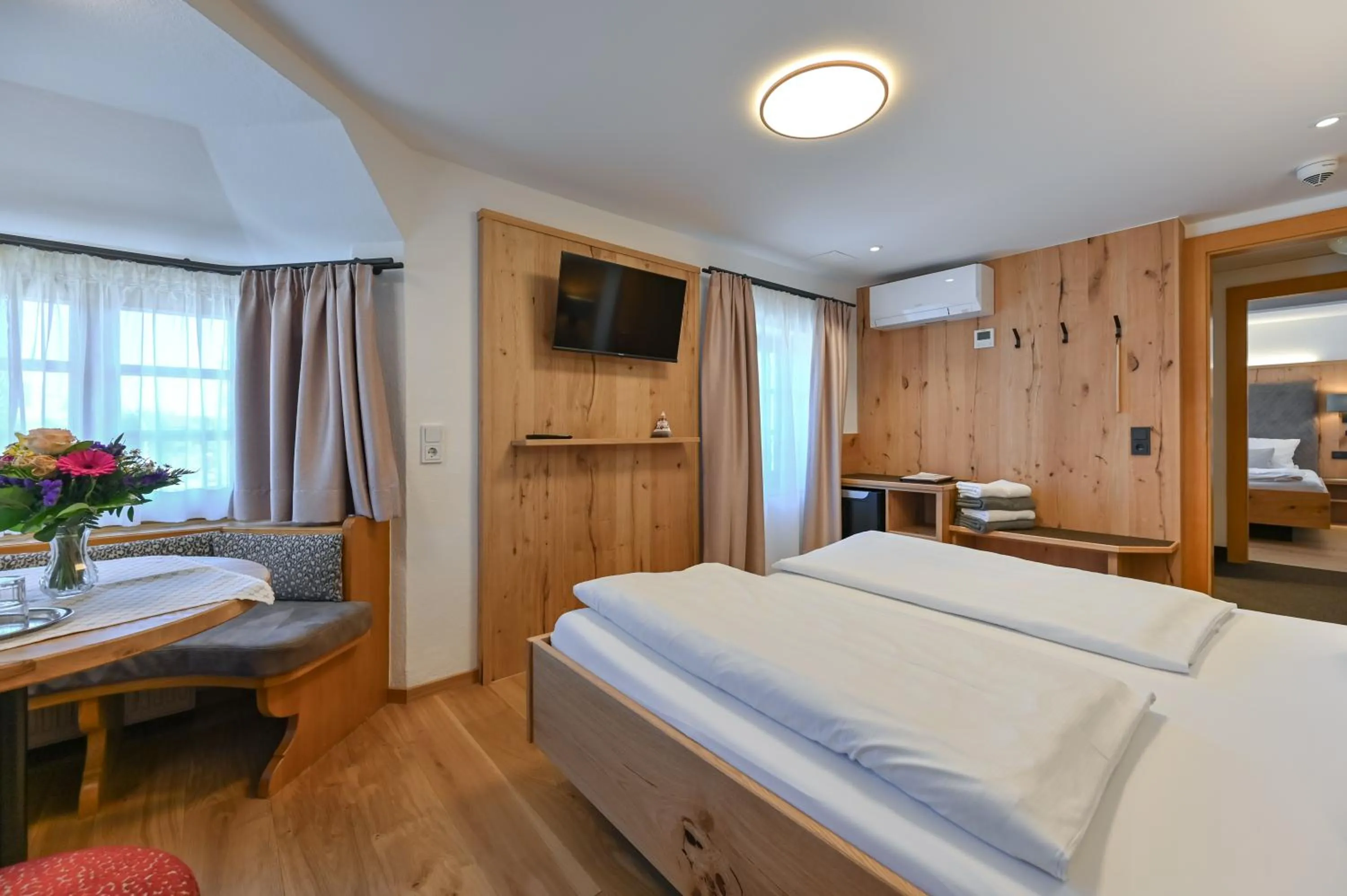 Photo of the whole room, Bed in Hotel Weinbauer