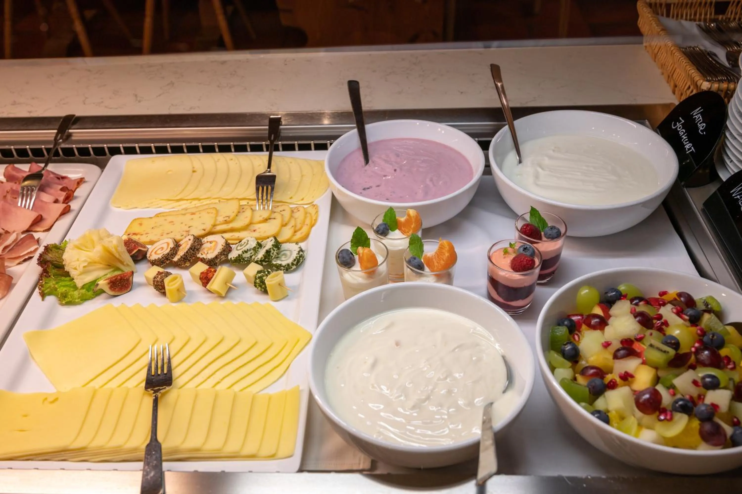 Breakfast in Hotel Weinbauer