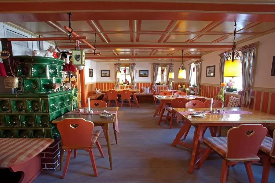 Restaurant/places to eat in Hotel Weinbauer