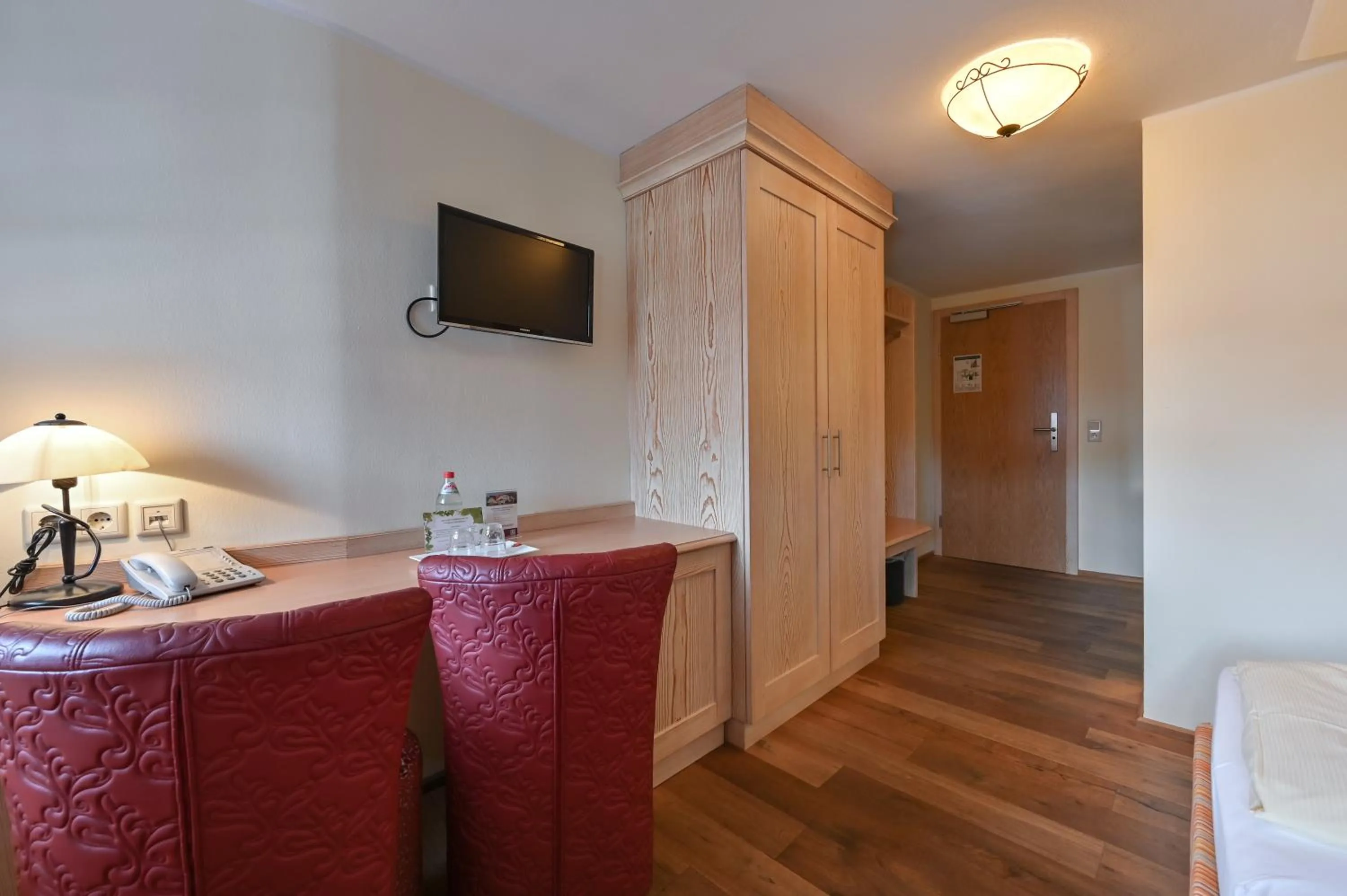 Photo of the whole room in Hotel Weinbauer