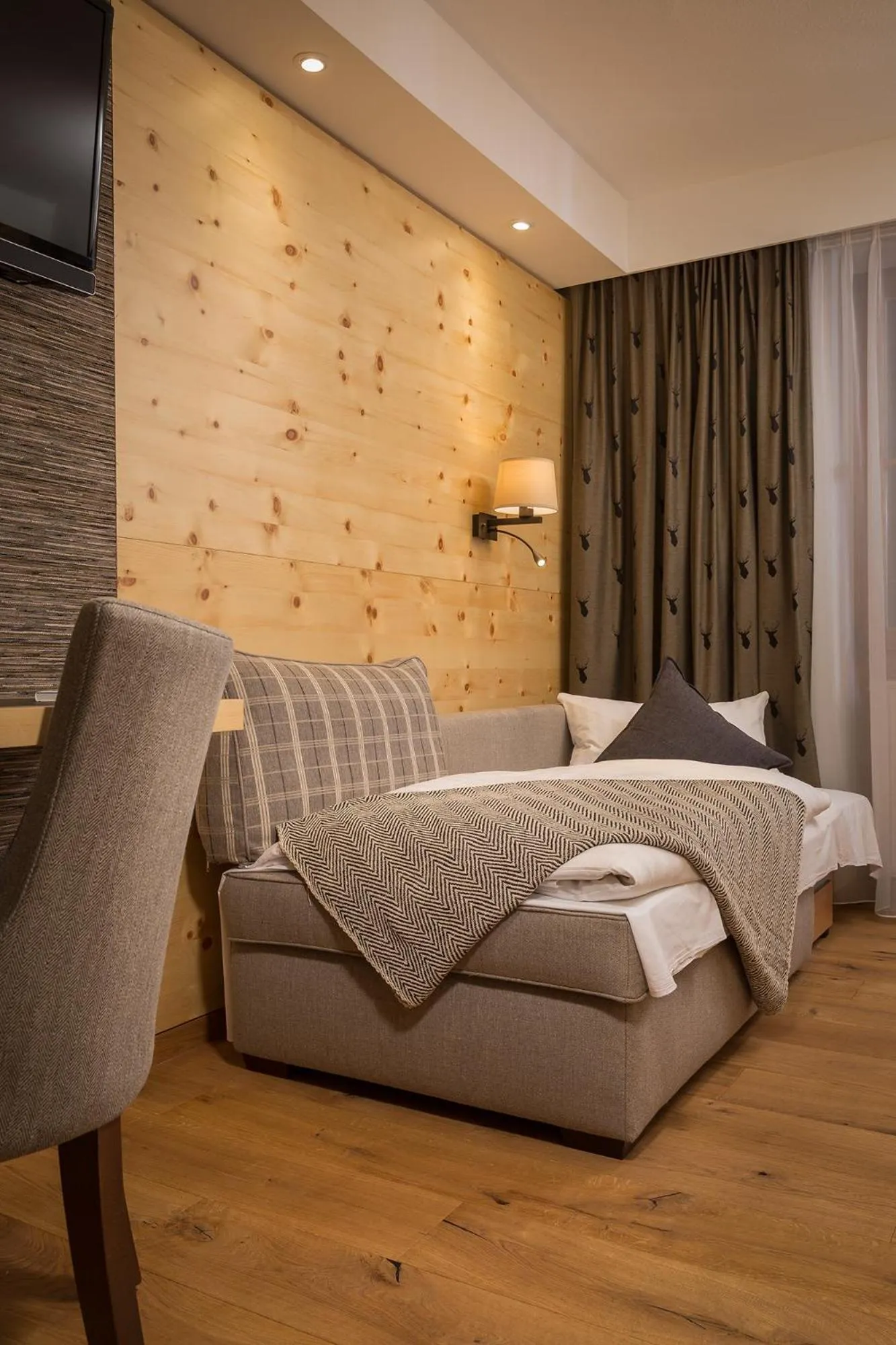 Bed in Hotel Weinbauer