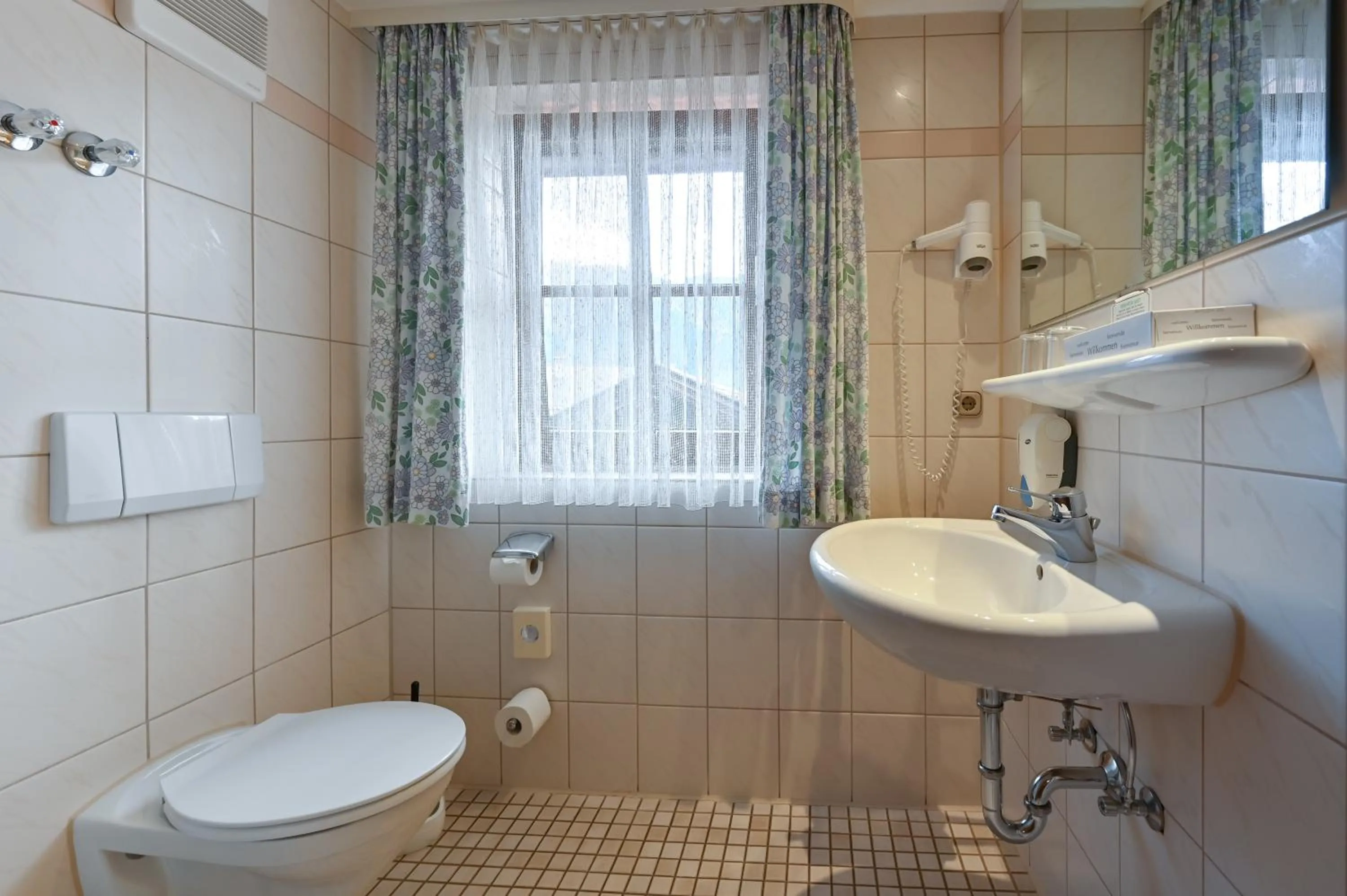 Bathroom in Hotel Weinbauer