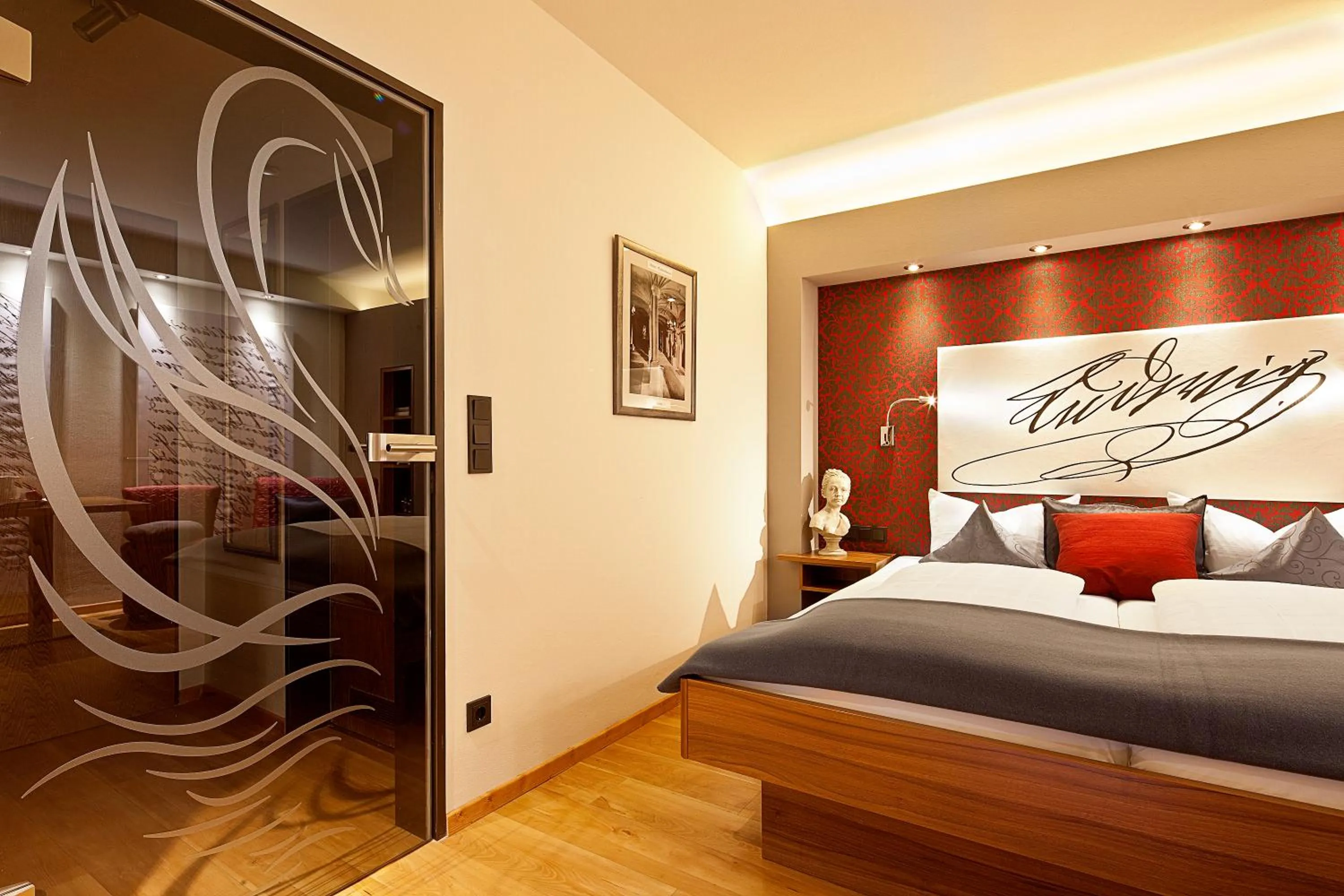 Bed in Hotel Weinbauer