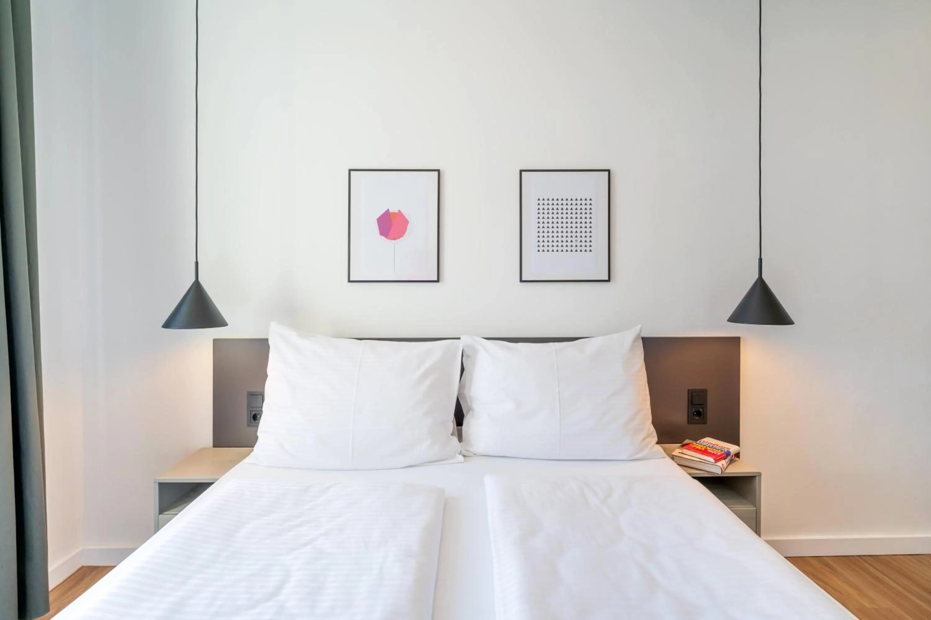 Bedroom, Bed in BENSIMON apartments Mitte/Wedding