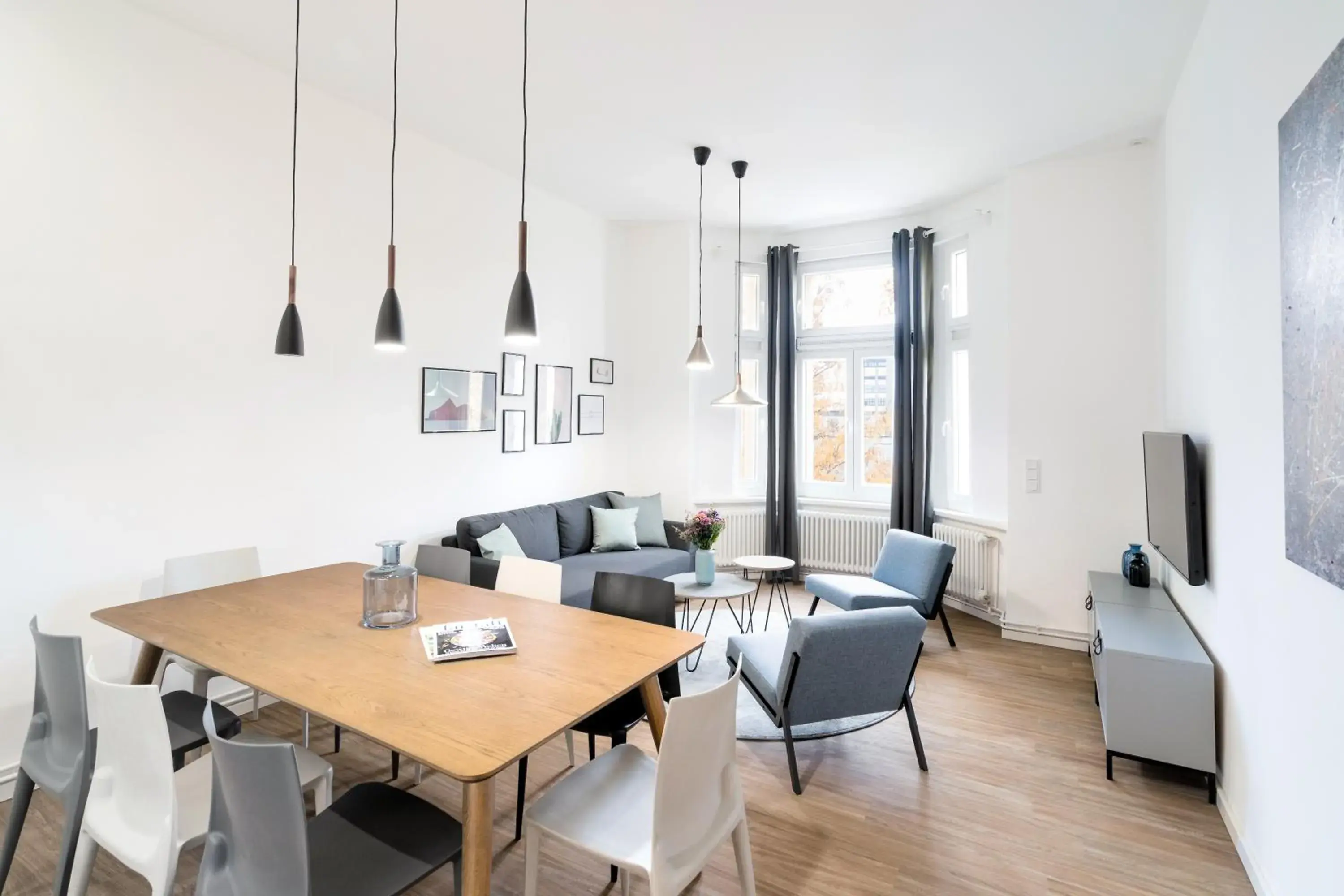 Four-Bedroom Apartment with Balcony in BENSIMON apartments Mitte/Wedding Four-Bedroom Apartment with Balcony in BENSIMON apartments Mitte/Wedding