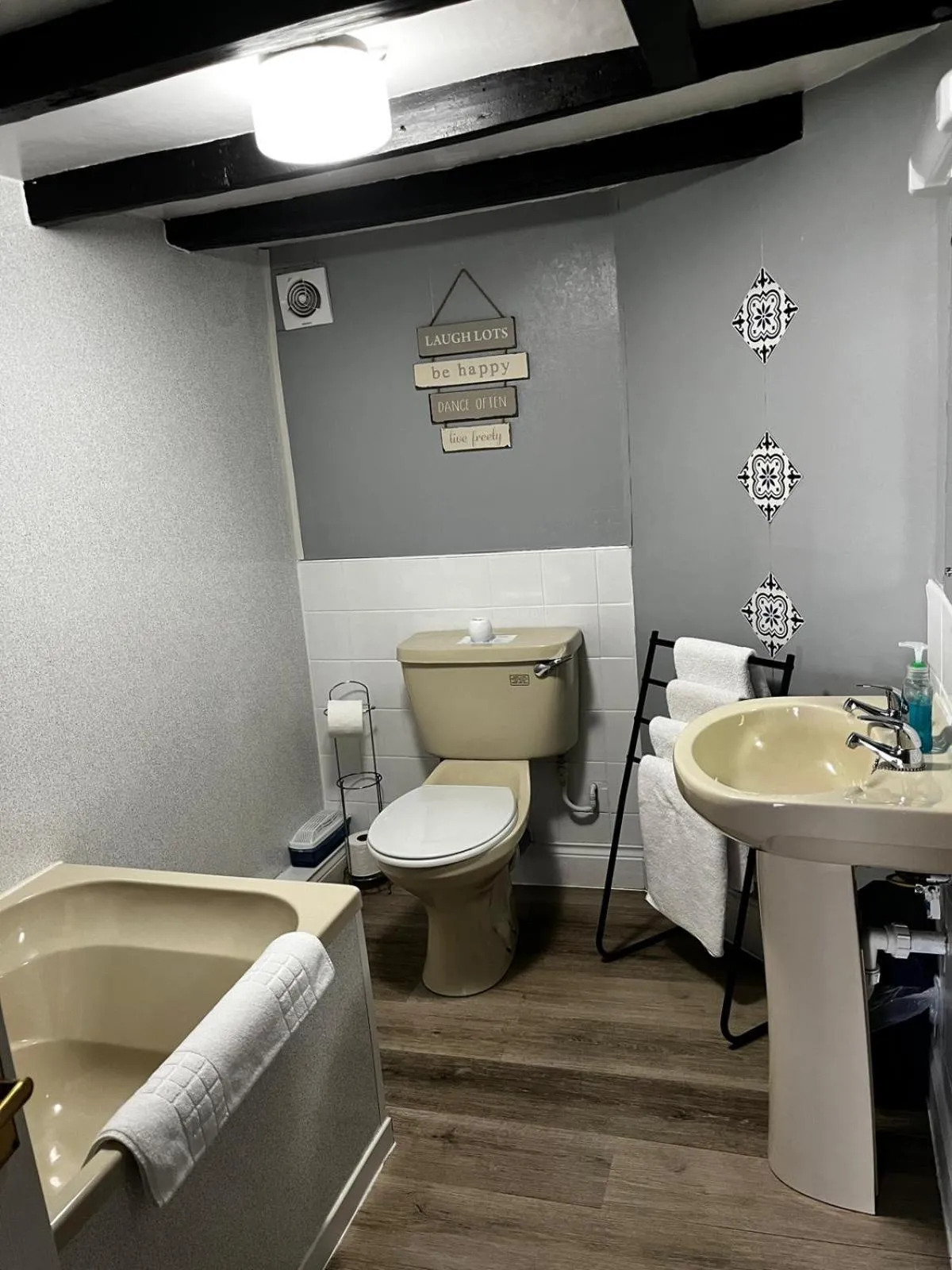 Bathroom in Black Bull Hotel