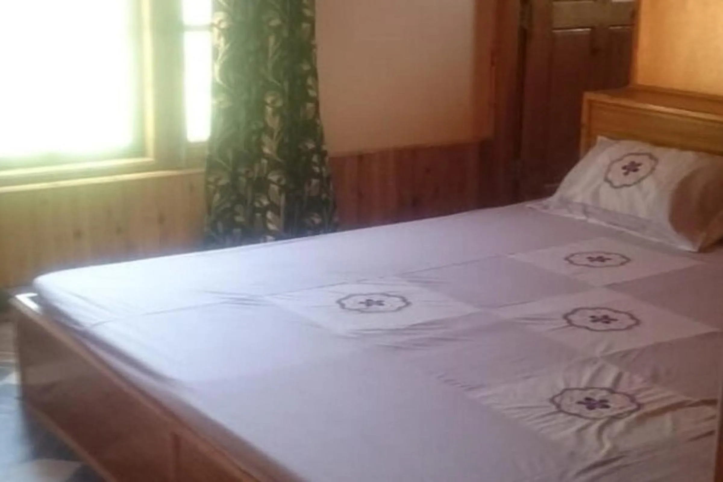 Photo of the whole room, Bed in Galaxy Inn by StayApart