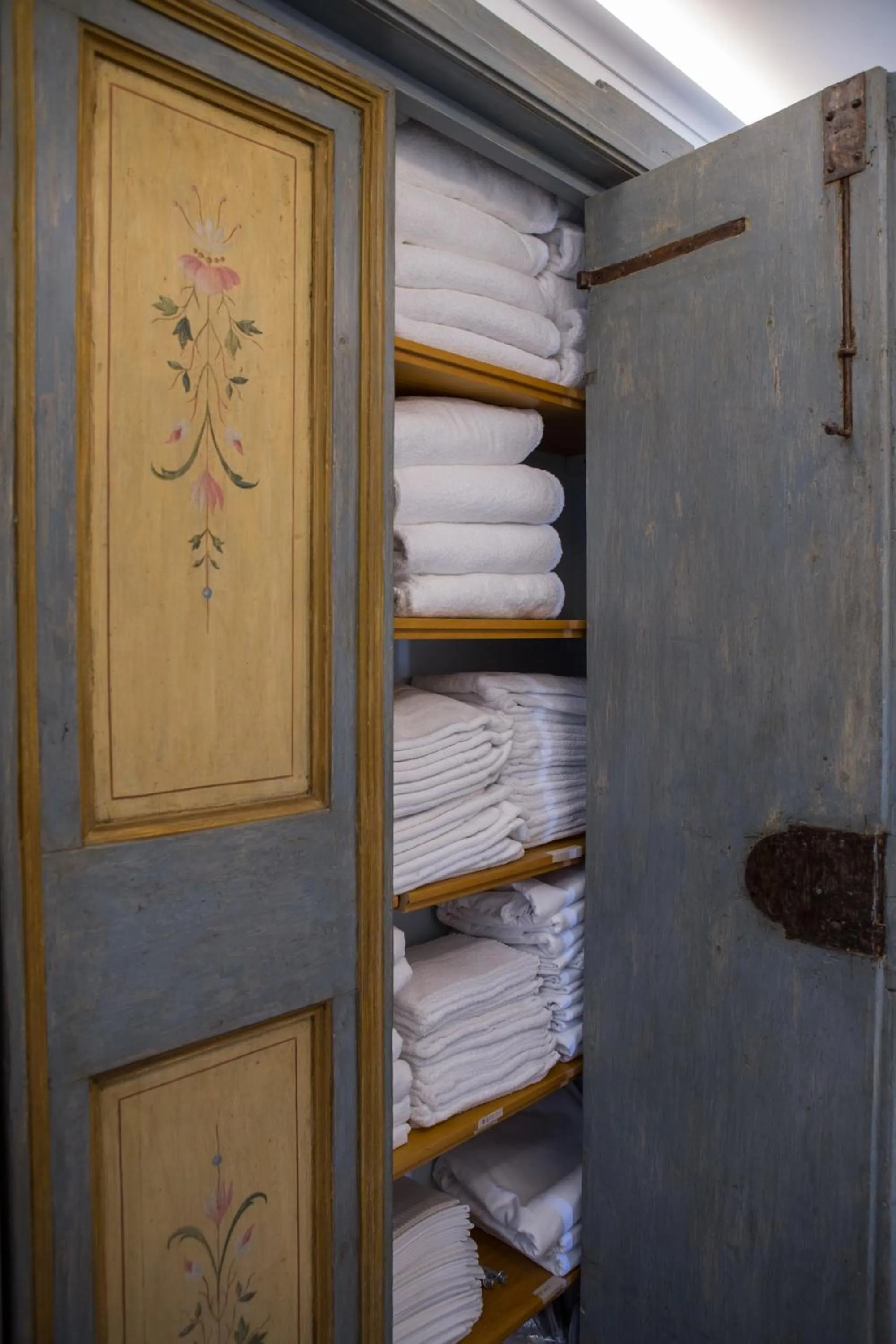 Decorative detail in B&B Borgo Marinaro