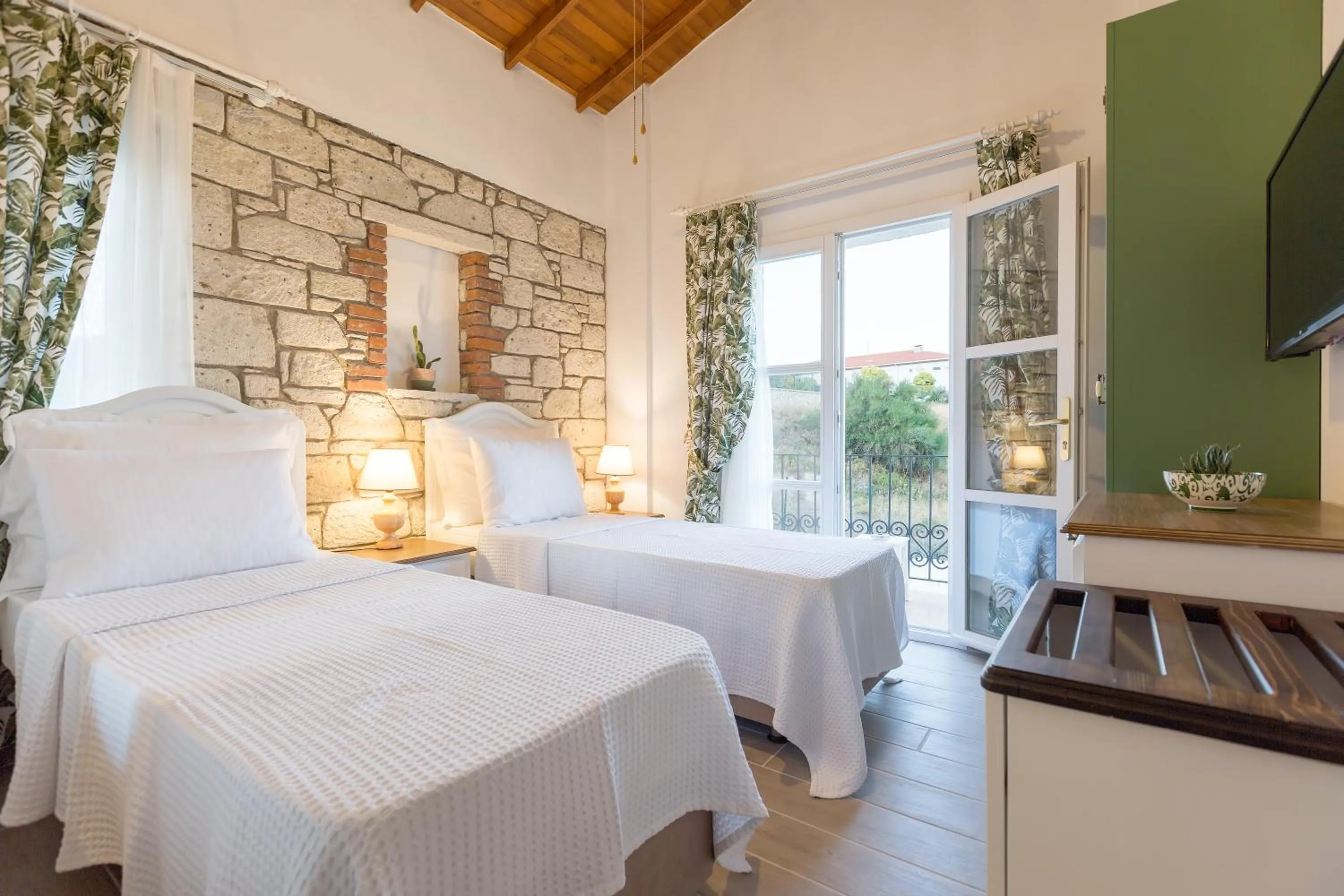 Garden view, Bed in Melekaki Alaçatı