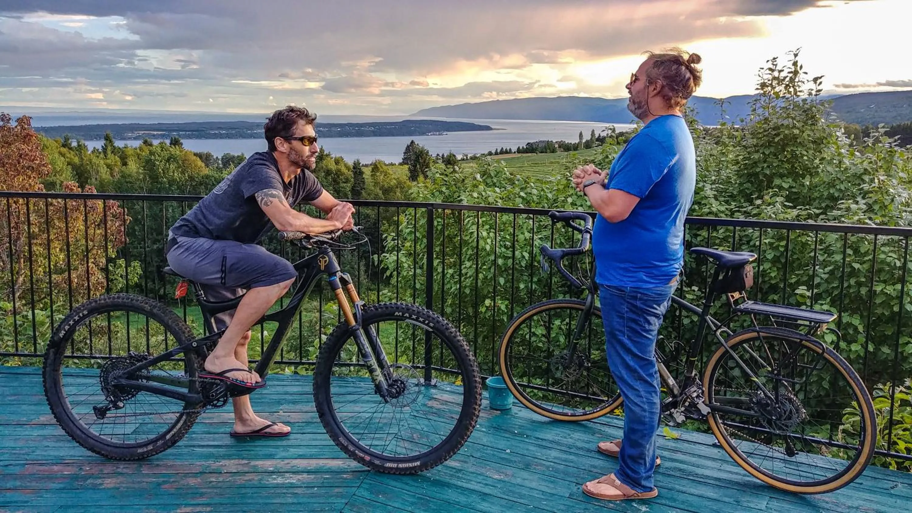 People in Auberge de nos Aieux