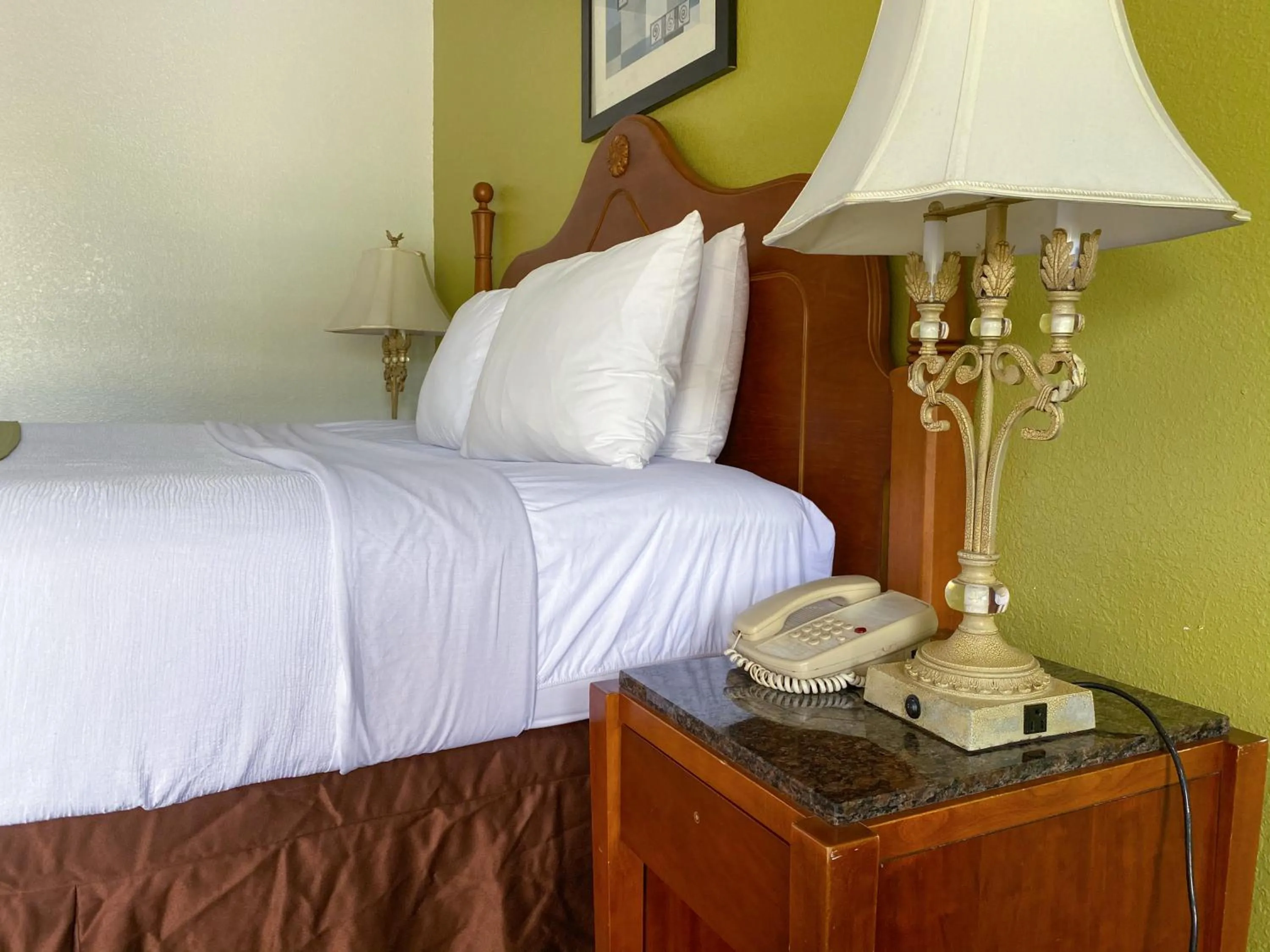 Area and facilities, Bed in Royal Inn Richmond Hill- Savannah I-95