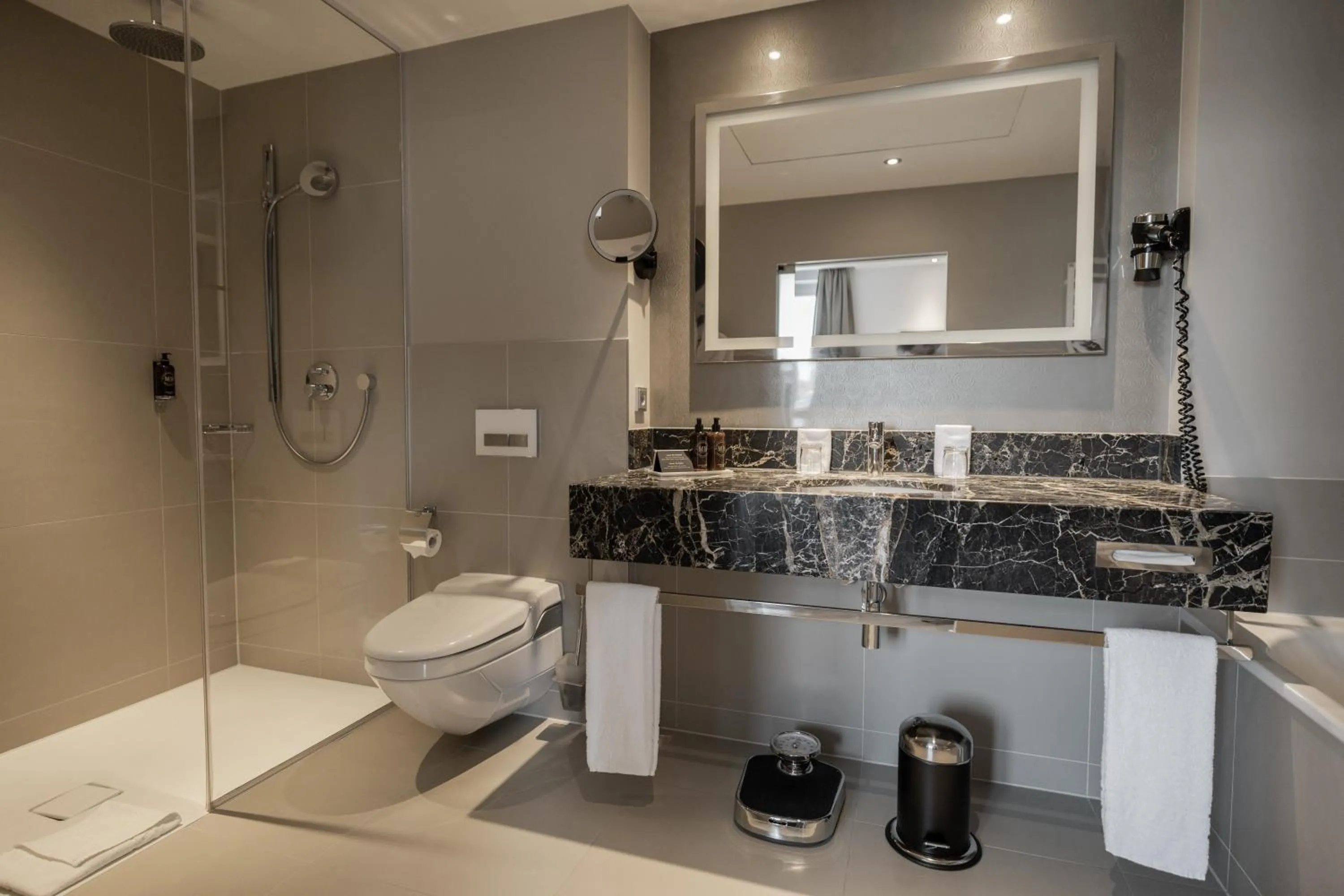 Bathroom in Hotel Maximilian’s