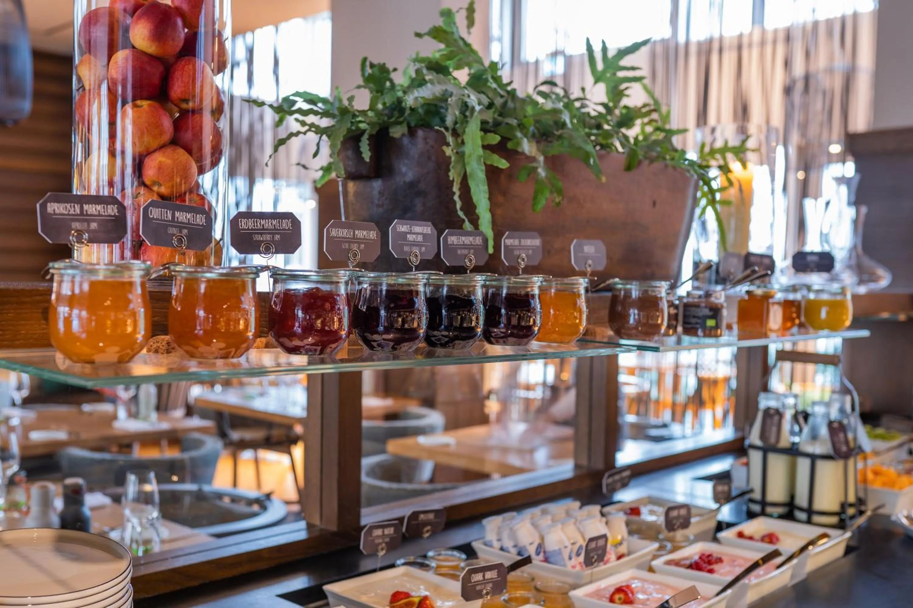 Breakfast in Hotel Maximilian’s