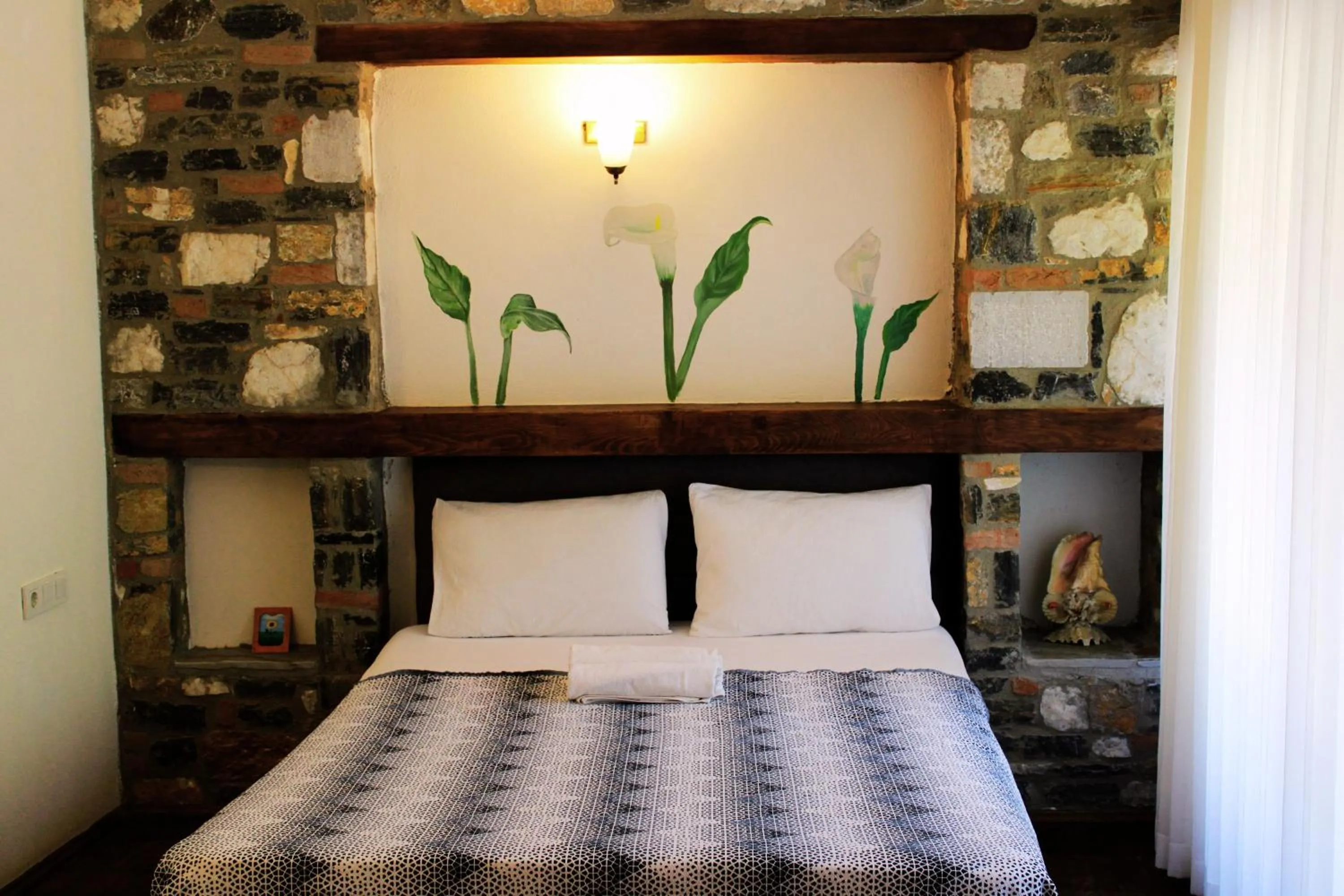 Photo of the whole room in Pir Efes Konakları