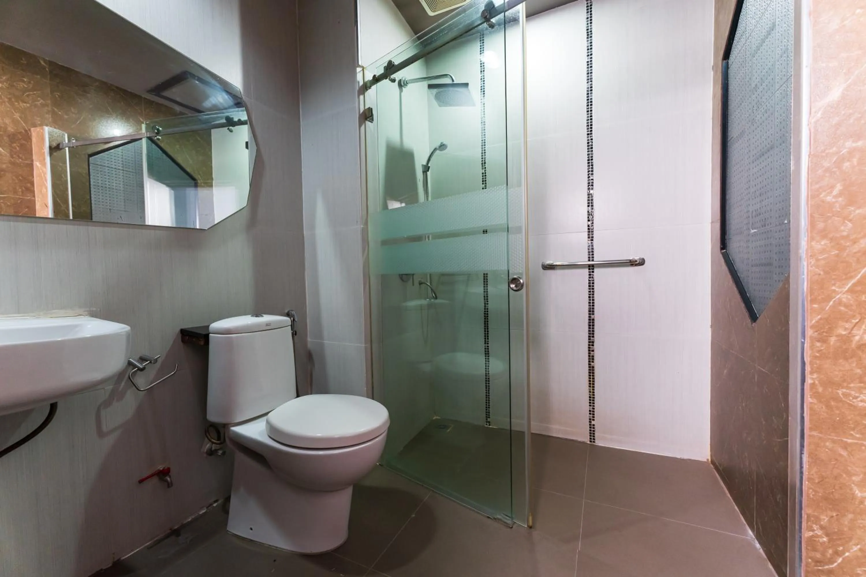 Shower in Royal Delight Hotel