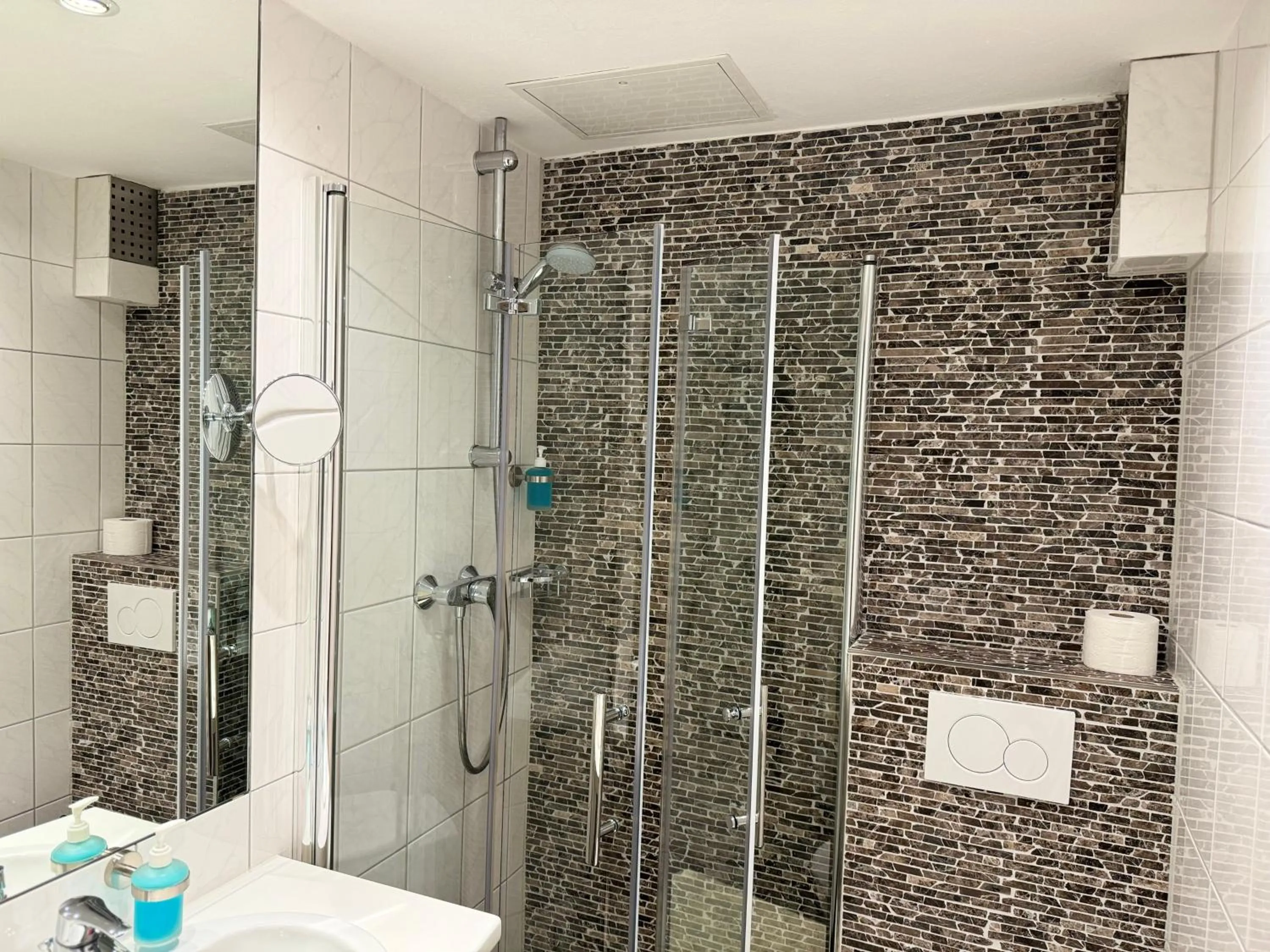 Bathroom in Hotel Haase