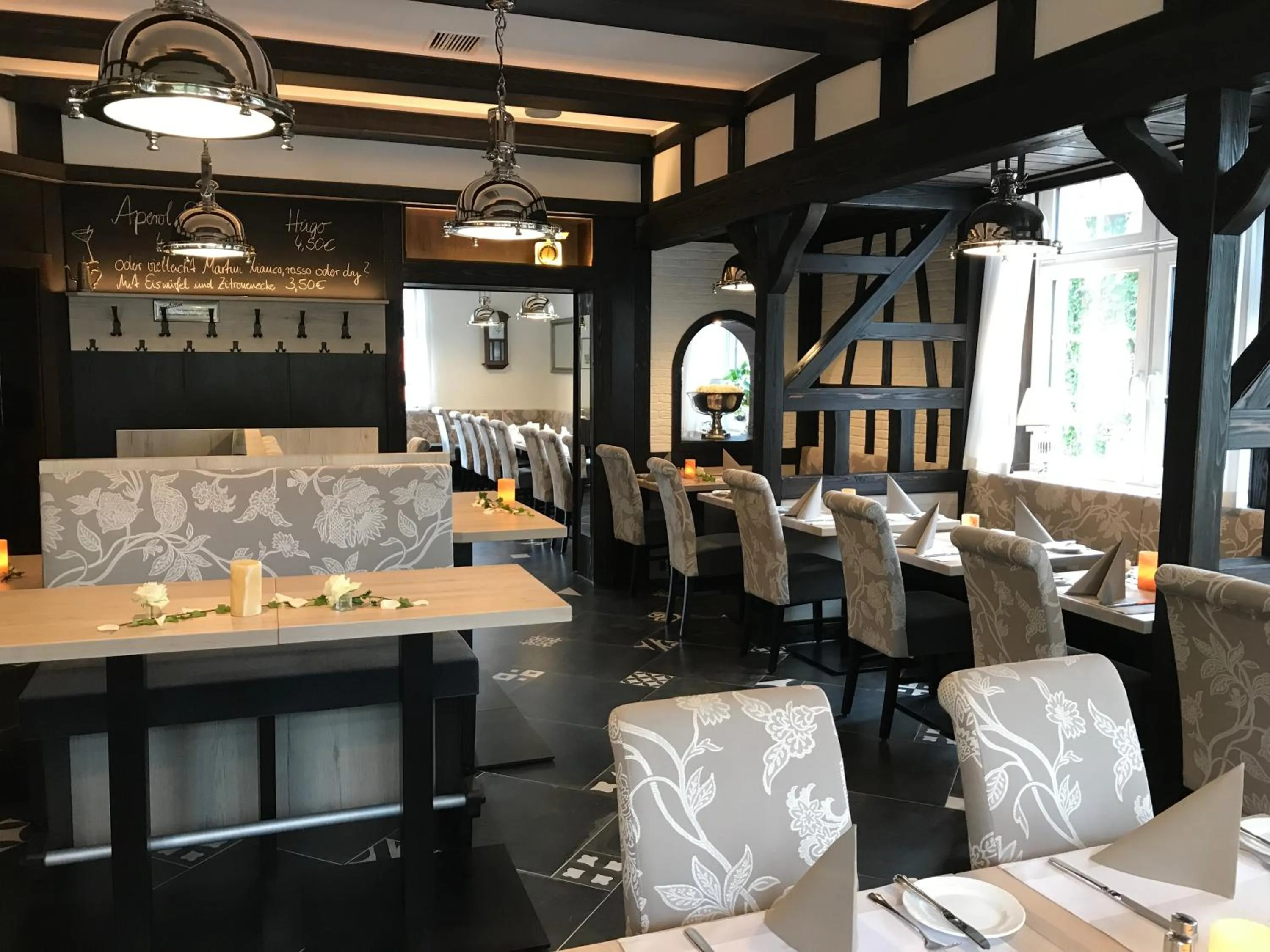 Restaurant/places to eat in Hotel Haase