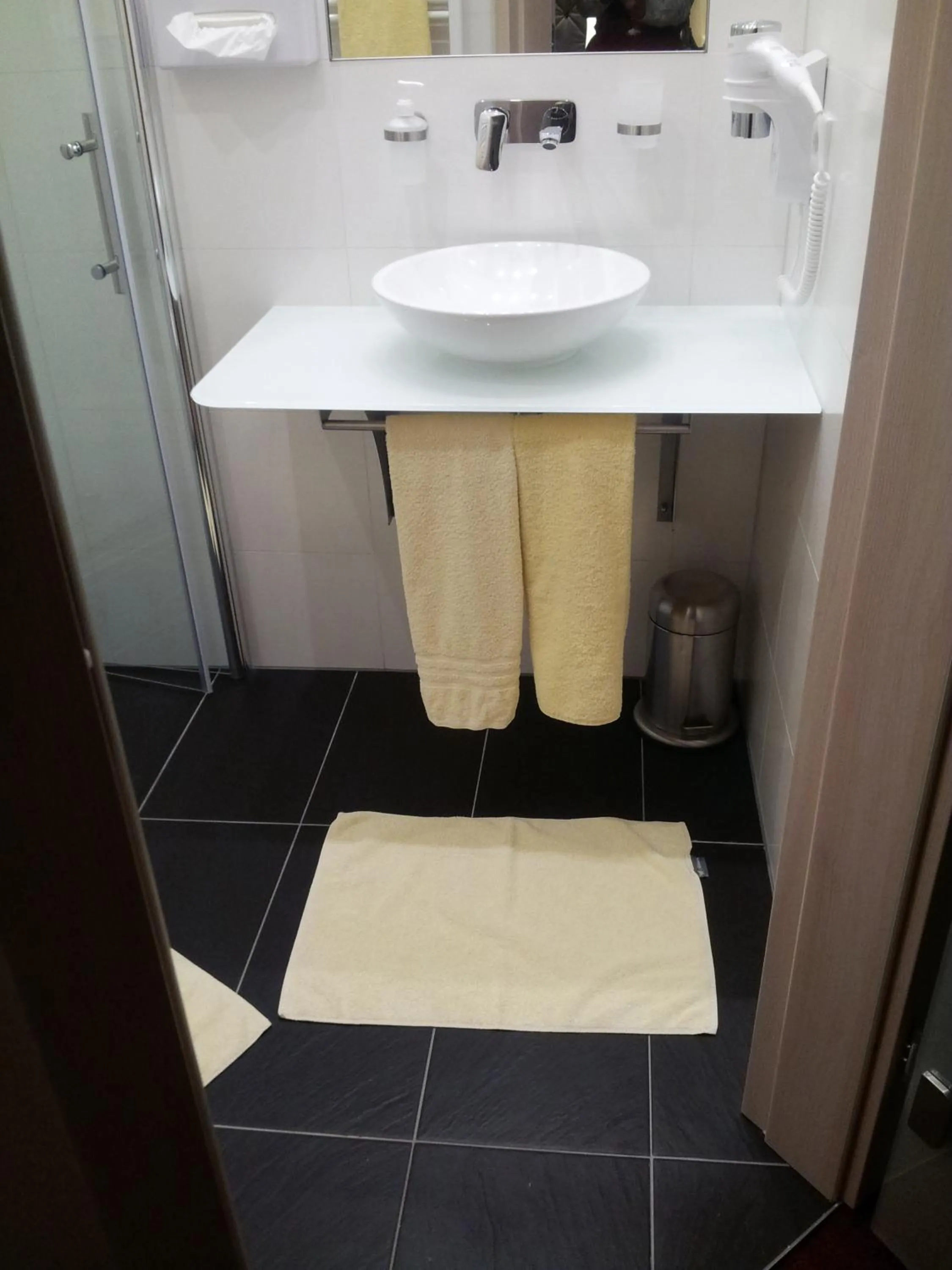 Bathroom in Hotel Haase