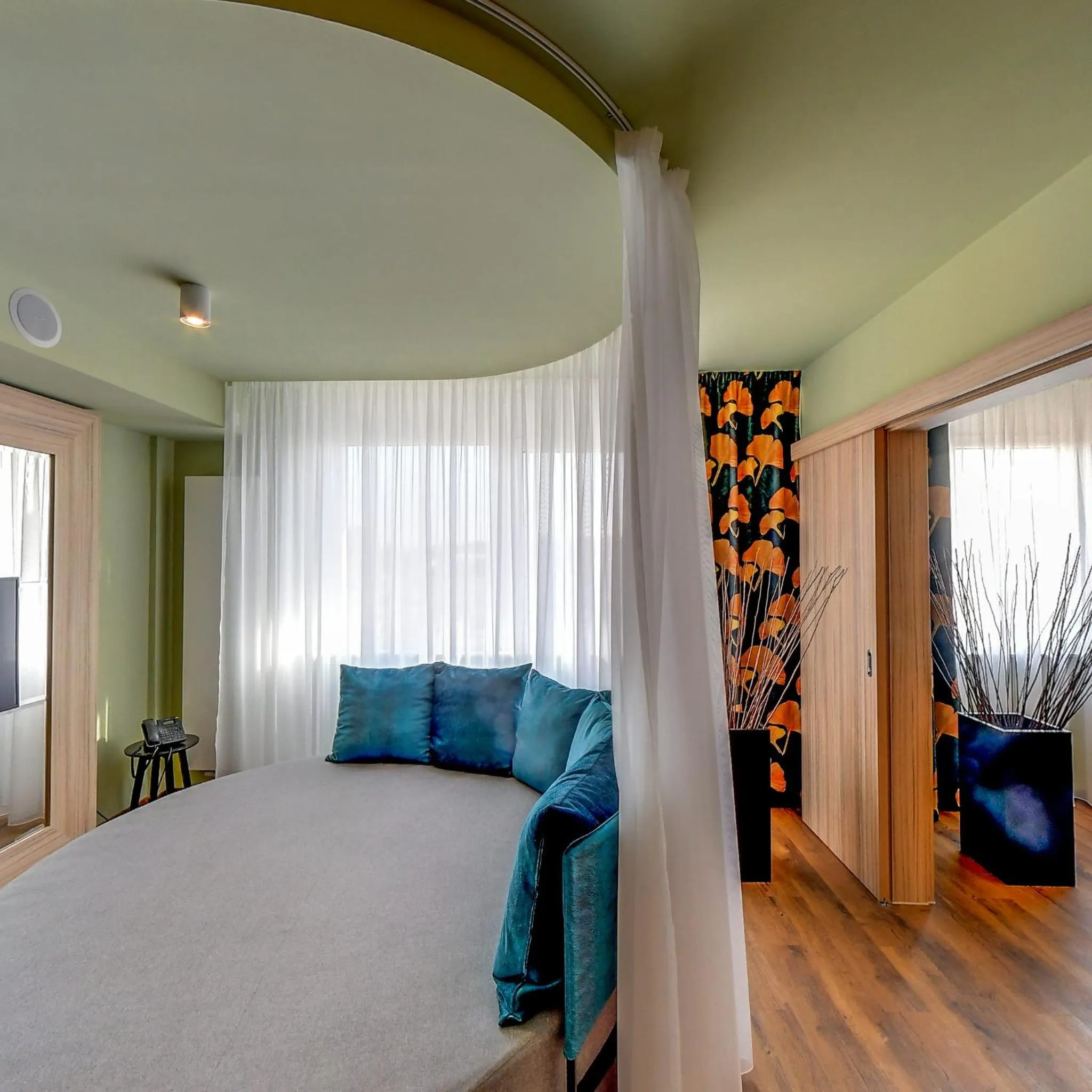 Living room, Bed in Allure Healthy Hotel & Spa