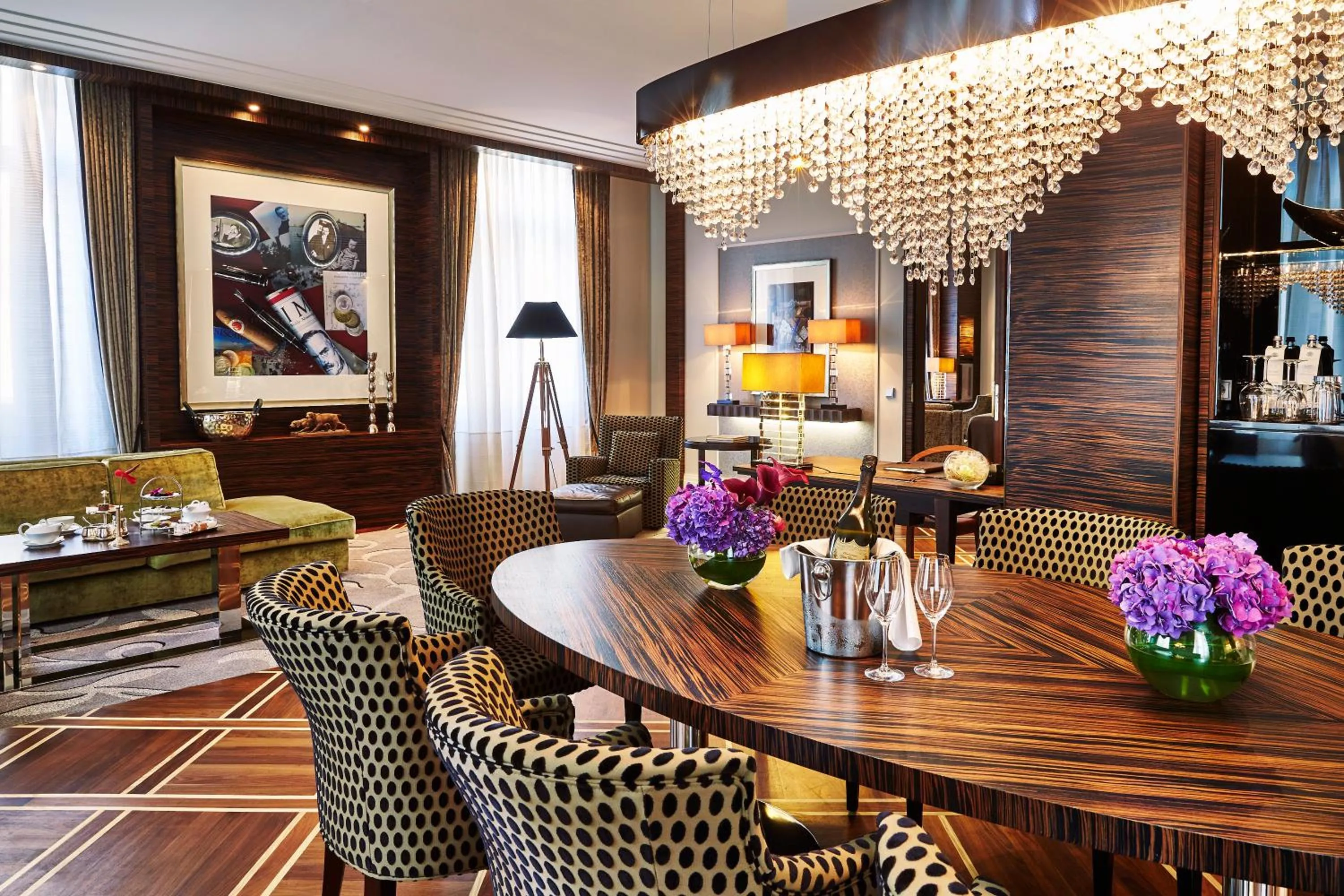 Living room in Steigenberger Icon Frankfurter Hof