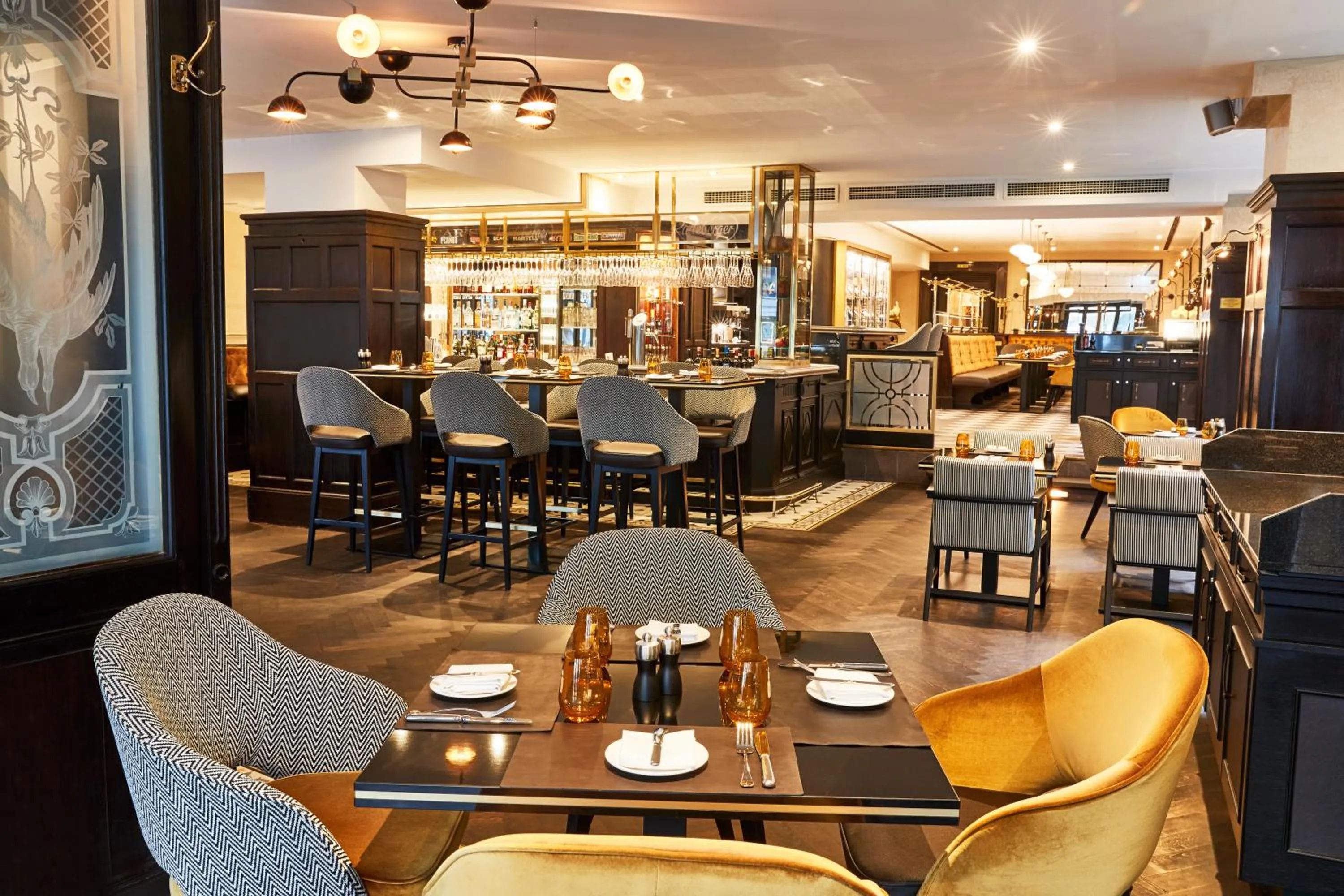 Restaurant/places to eat in Steigenberger Icon Frankfurter Hof