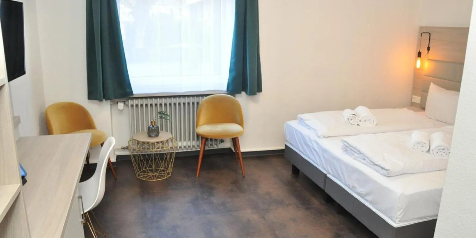 Photo of the whole room, Bed in Hotel Am Martinsberg