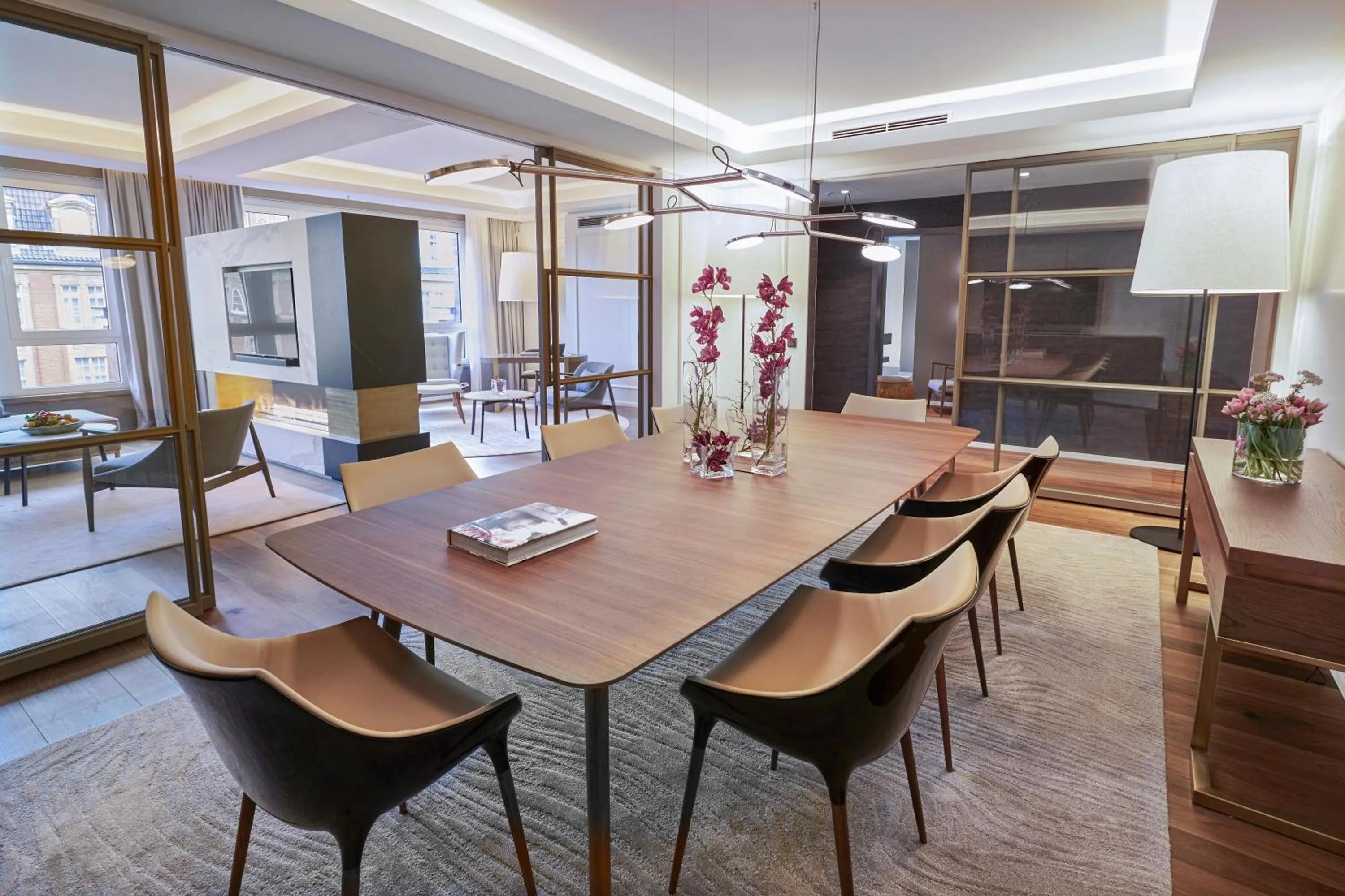 Living room in Steigenberger Hotel Hamburg