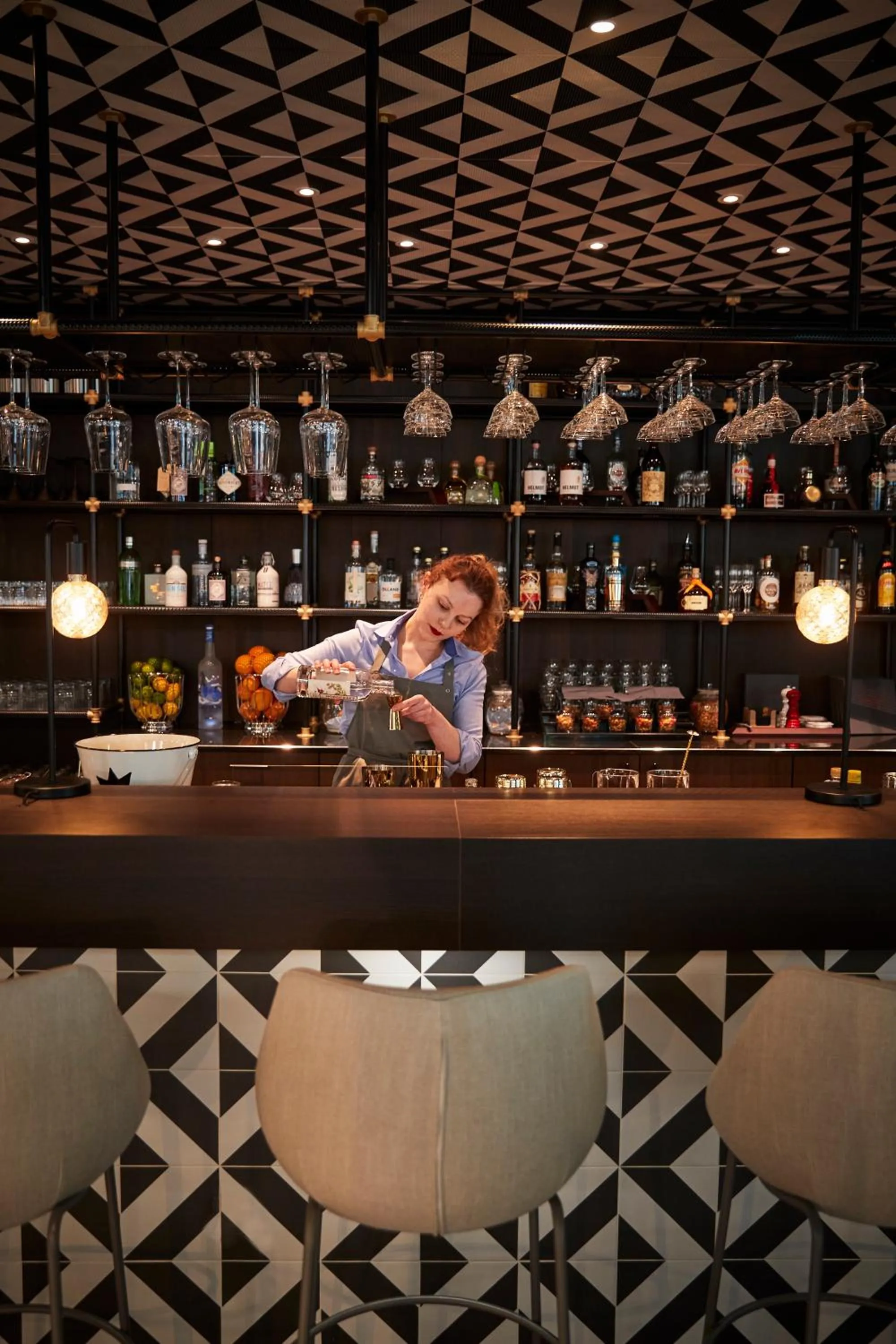 Lounge or bar in Steigenberger Hotel Hamburg