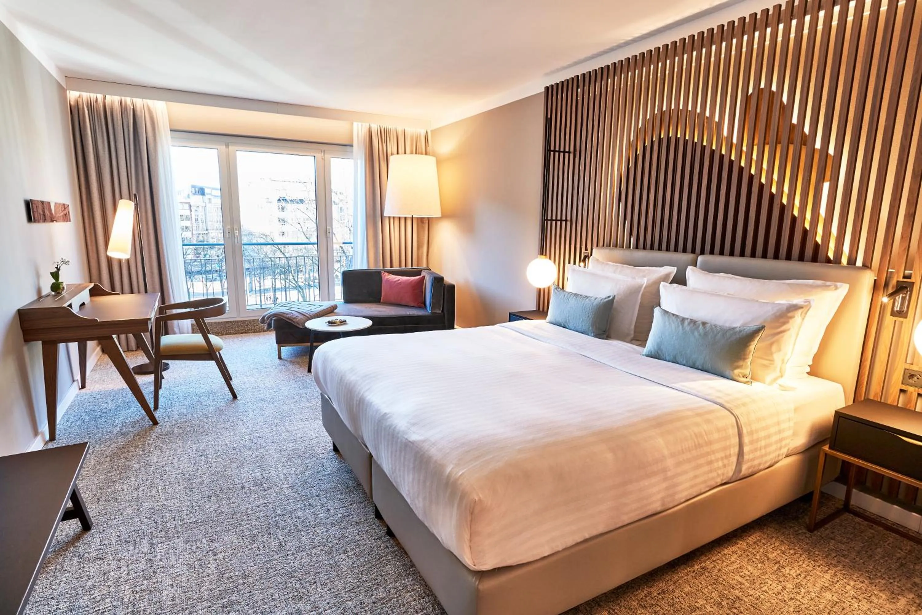 Bed in Steigenberger Hotel Hamburg