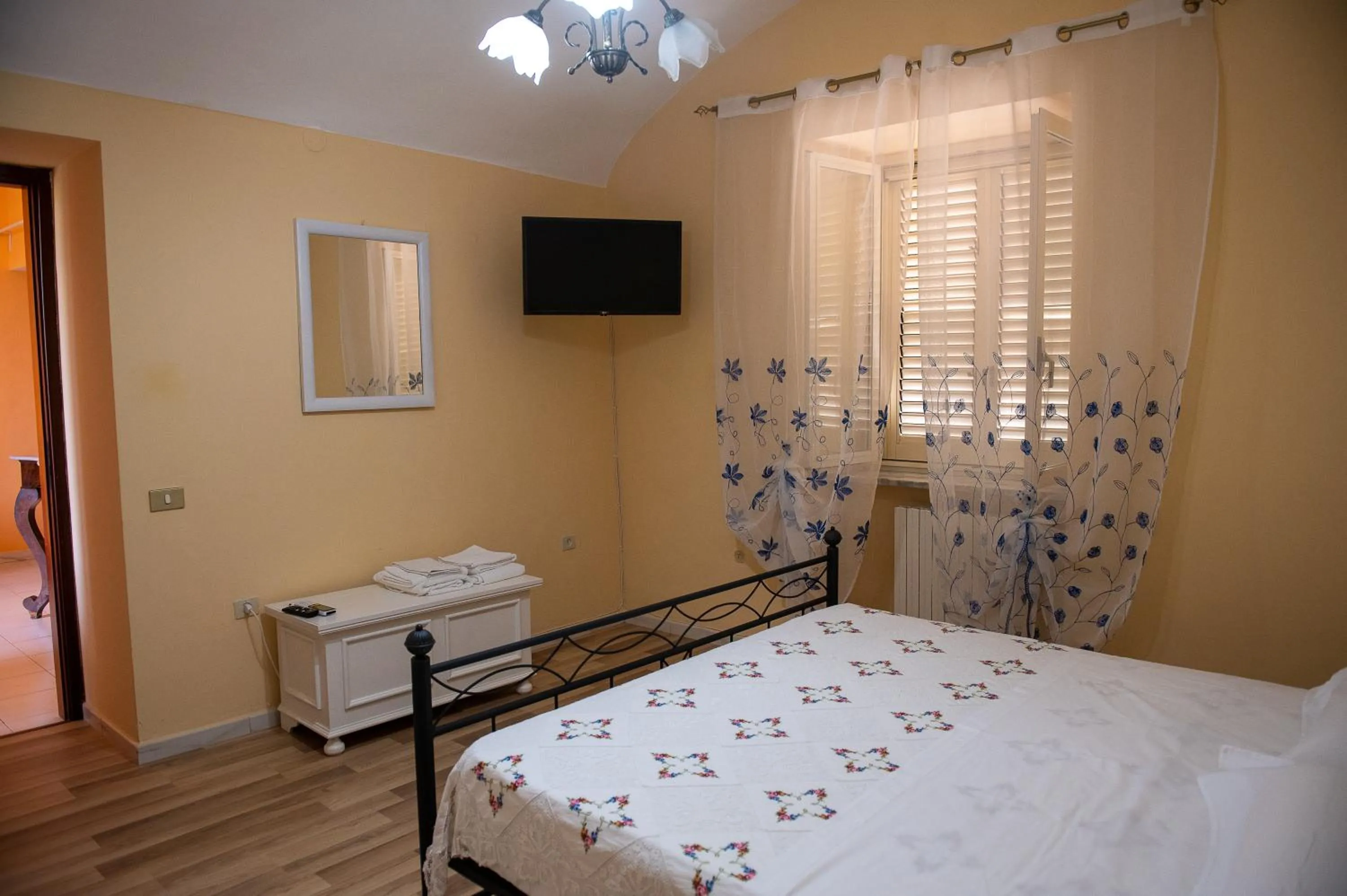 Bed in Mandevilla Home