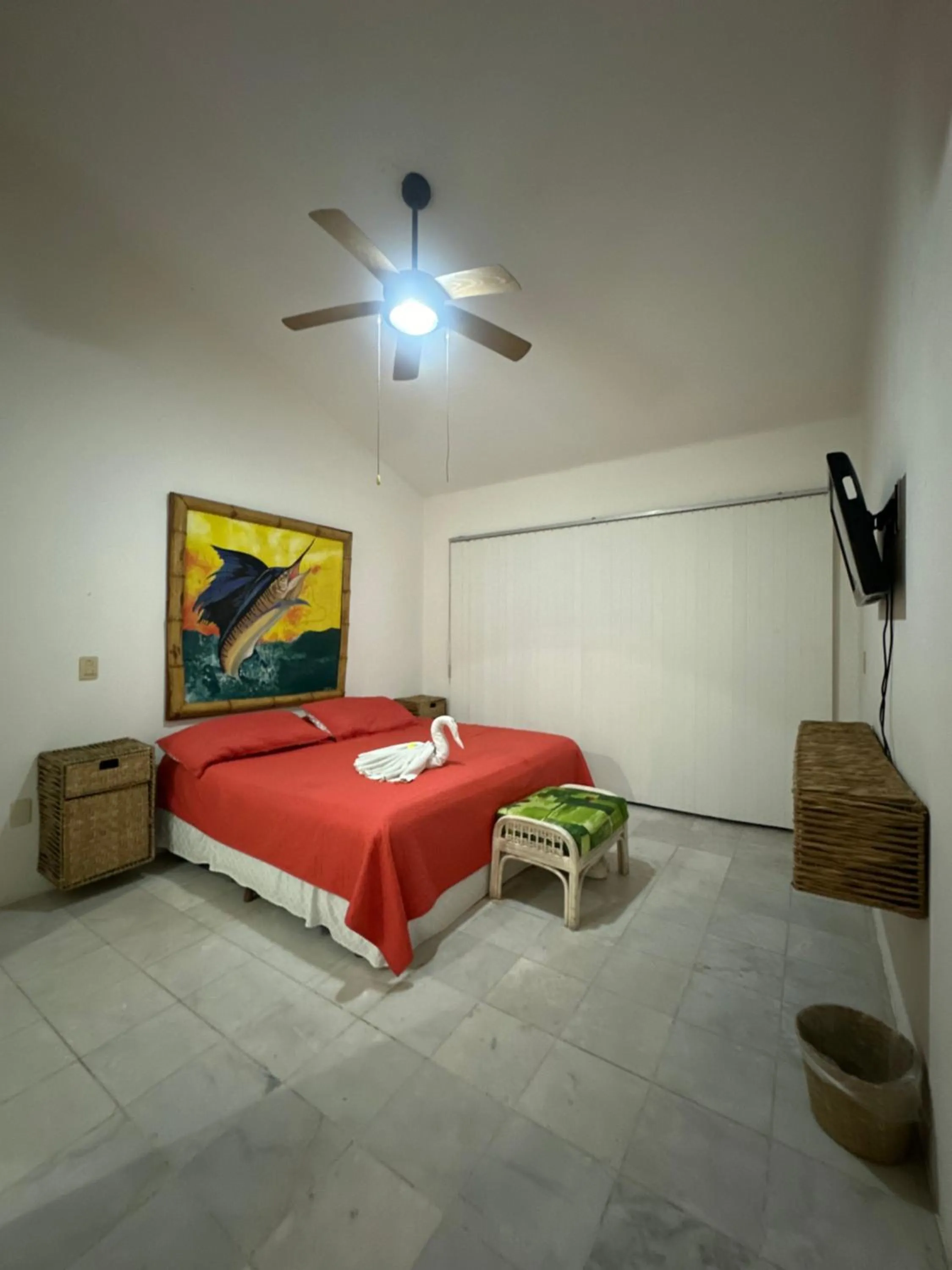 Bed in HAB PTa B ÁREA DE VILLAS DENTRO DEL HOTEL Junto al Krystal EN IXTAPA WIFI 2A 1M Con playa