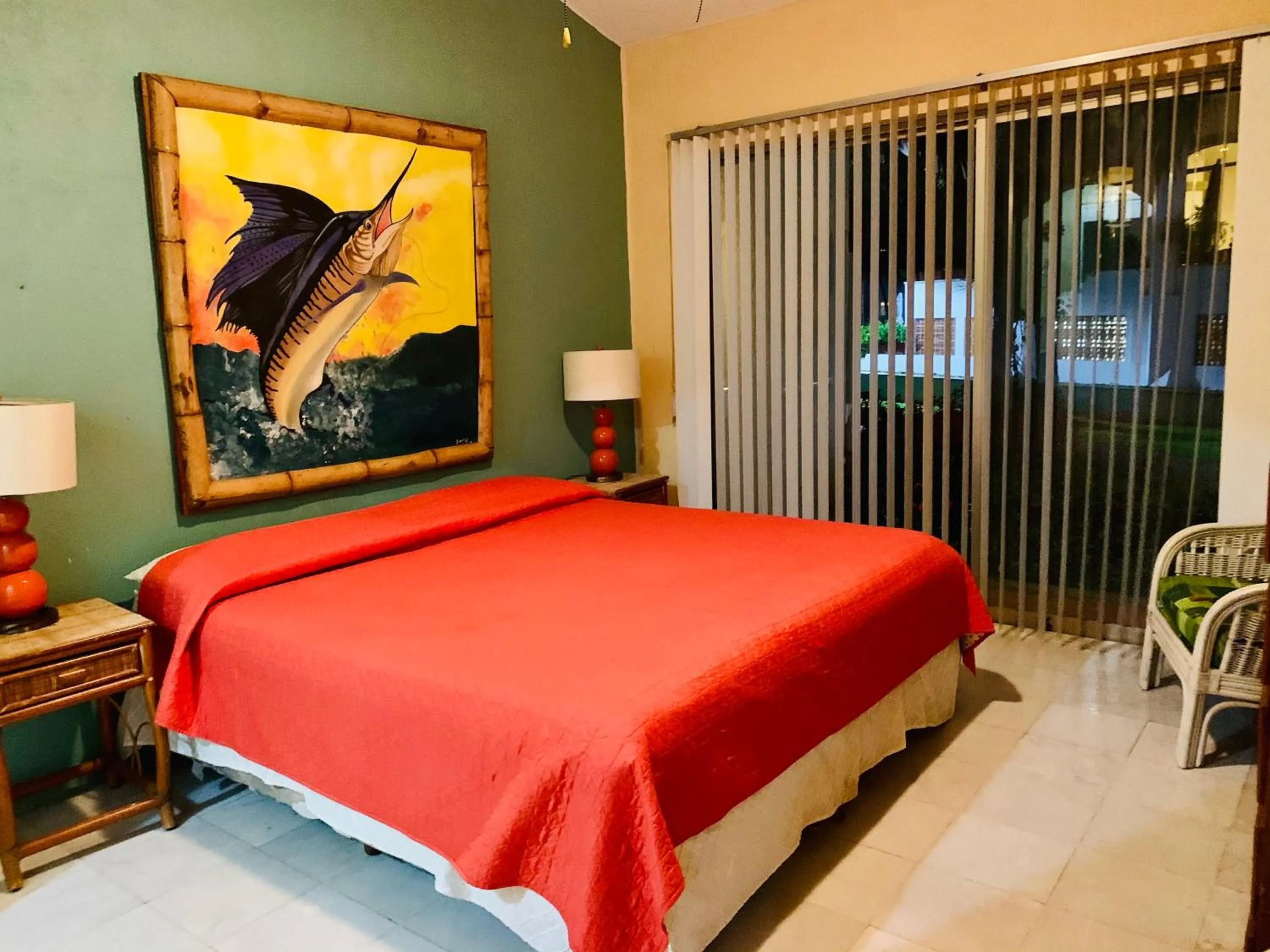 Bed in HAB PTa B ÁREA DE VILLAS DENTRO DEL HOTEL Junto al Krystal EN IXTAPA WIFI 2A 1M Con playa