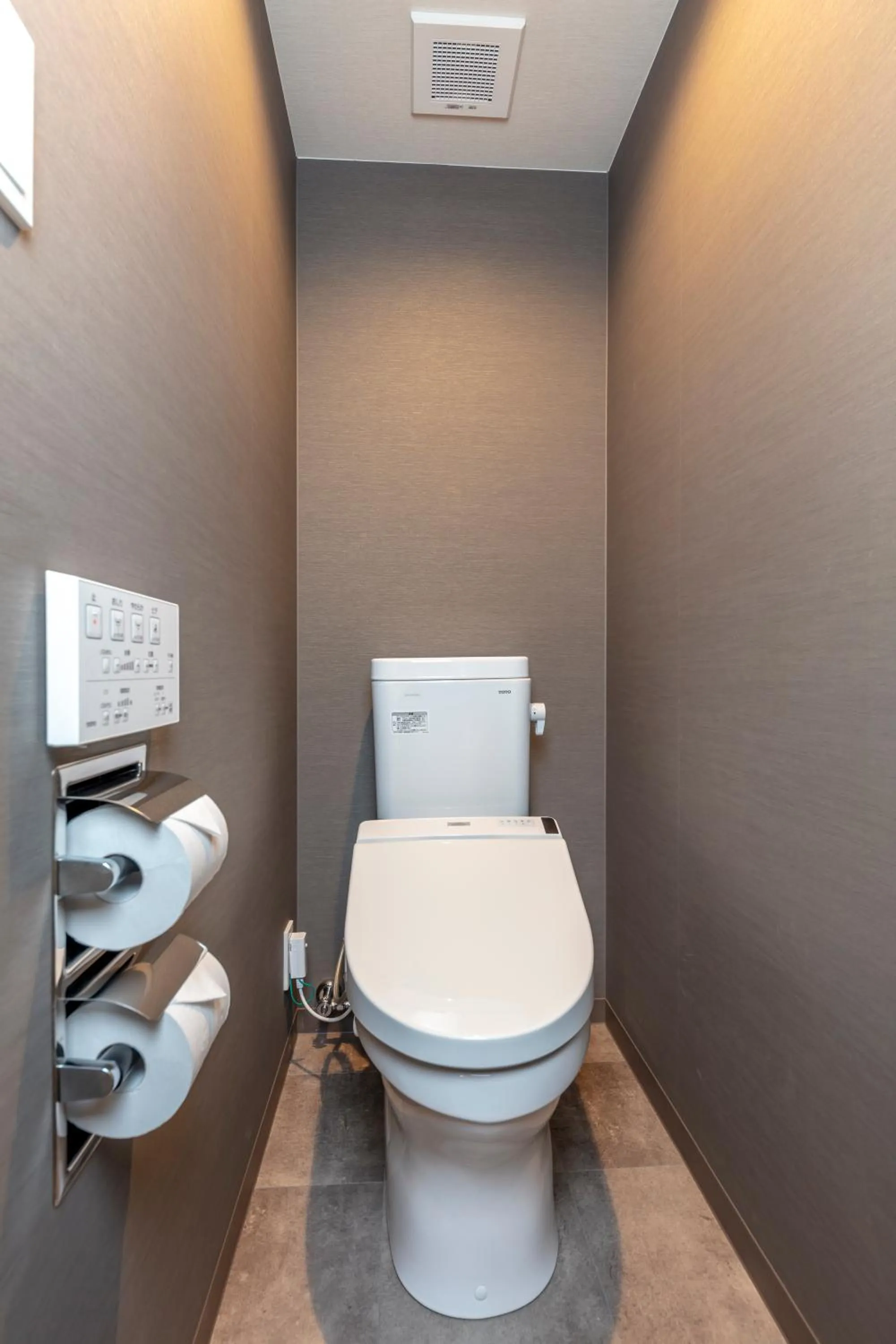 Toilet in Hotel GOCO stay Kyoto Shijo Kawaramachi