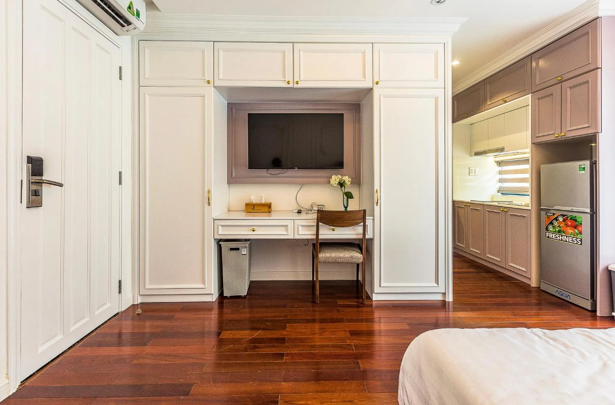 hair dresser, Bed in Ngan Ha 2 Apartment