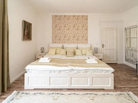 Bed in Villa Bella