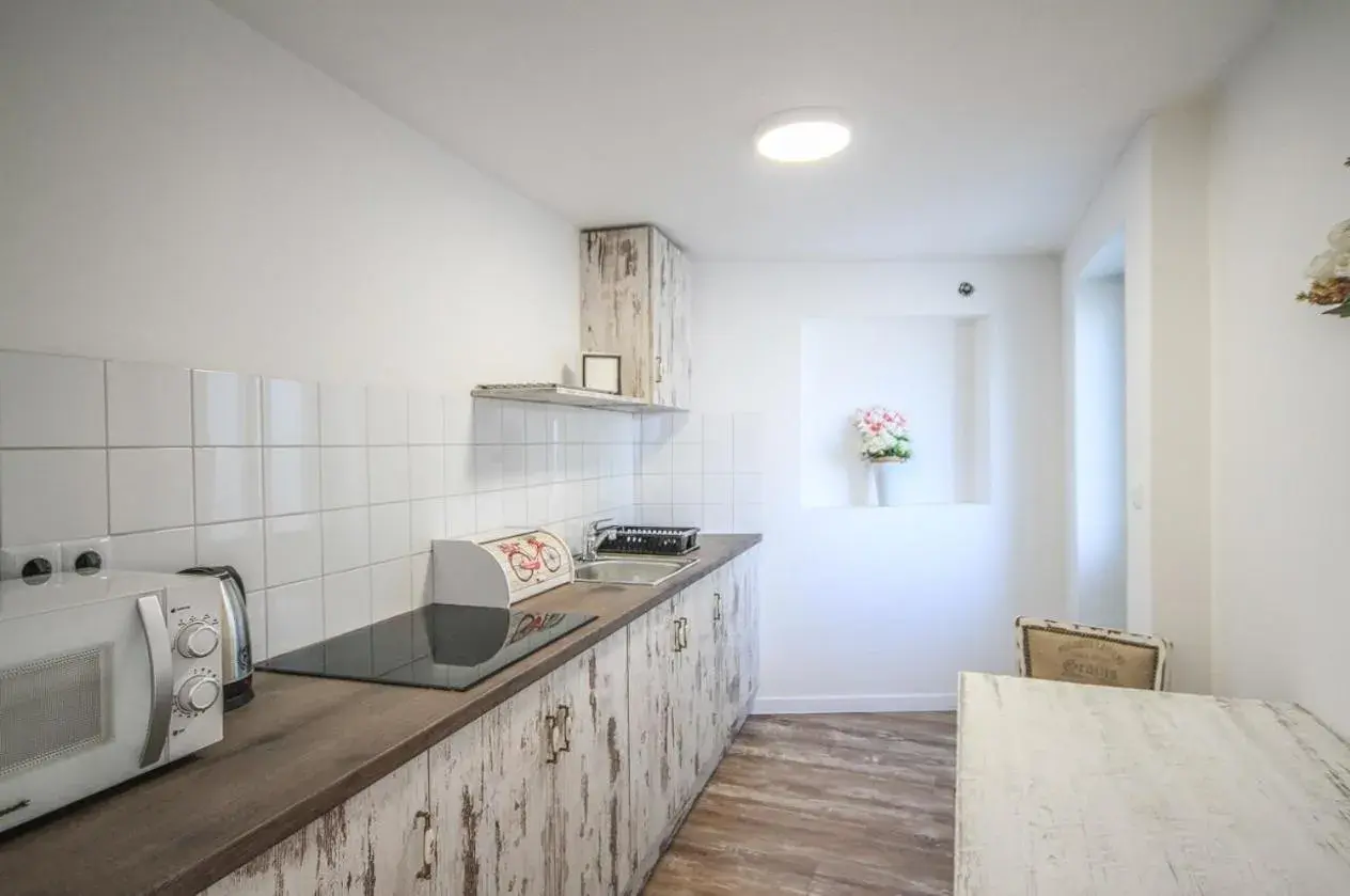 Studio with Pool Access in Villa Bella Studio with Pool Access in Villa Bella