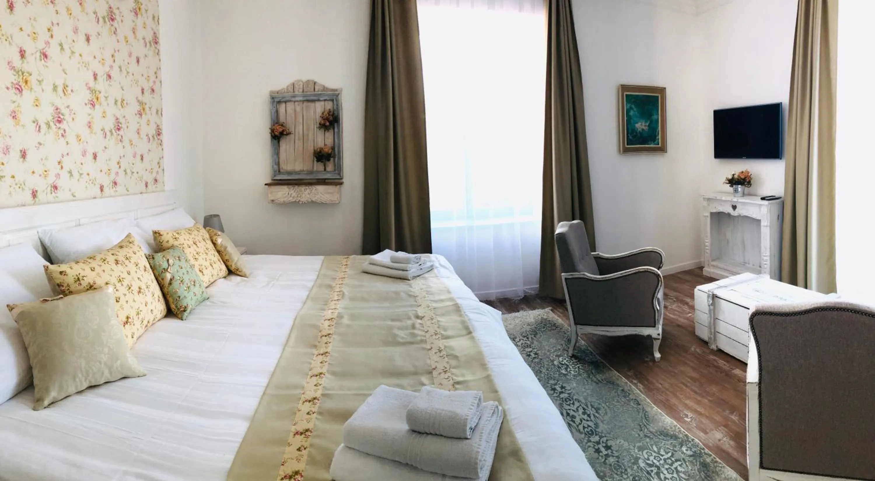 Bed in Villa Bella