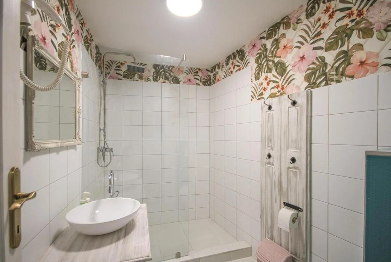 Bathroom in Villa Bella