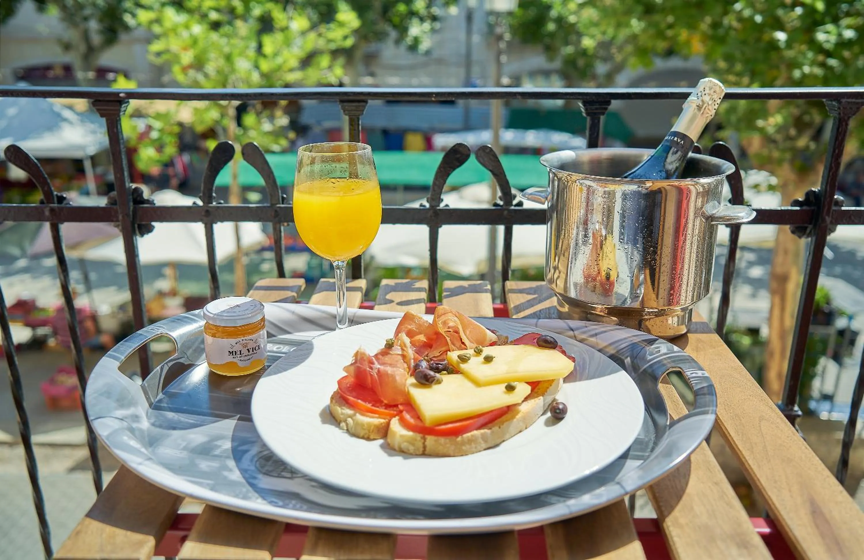 Decorative detail in Vila Alaró TI