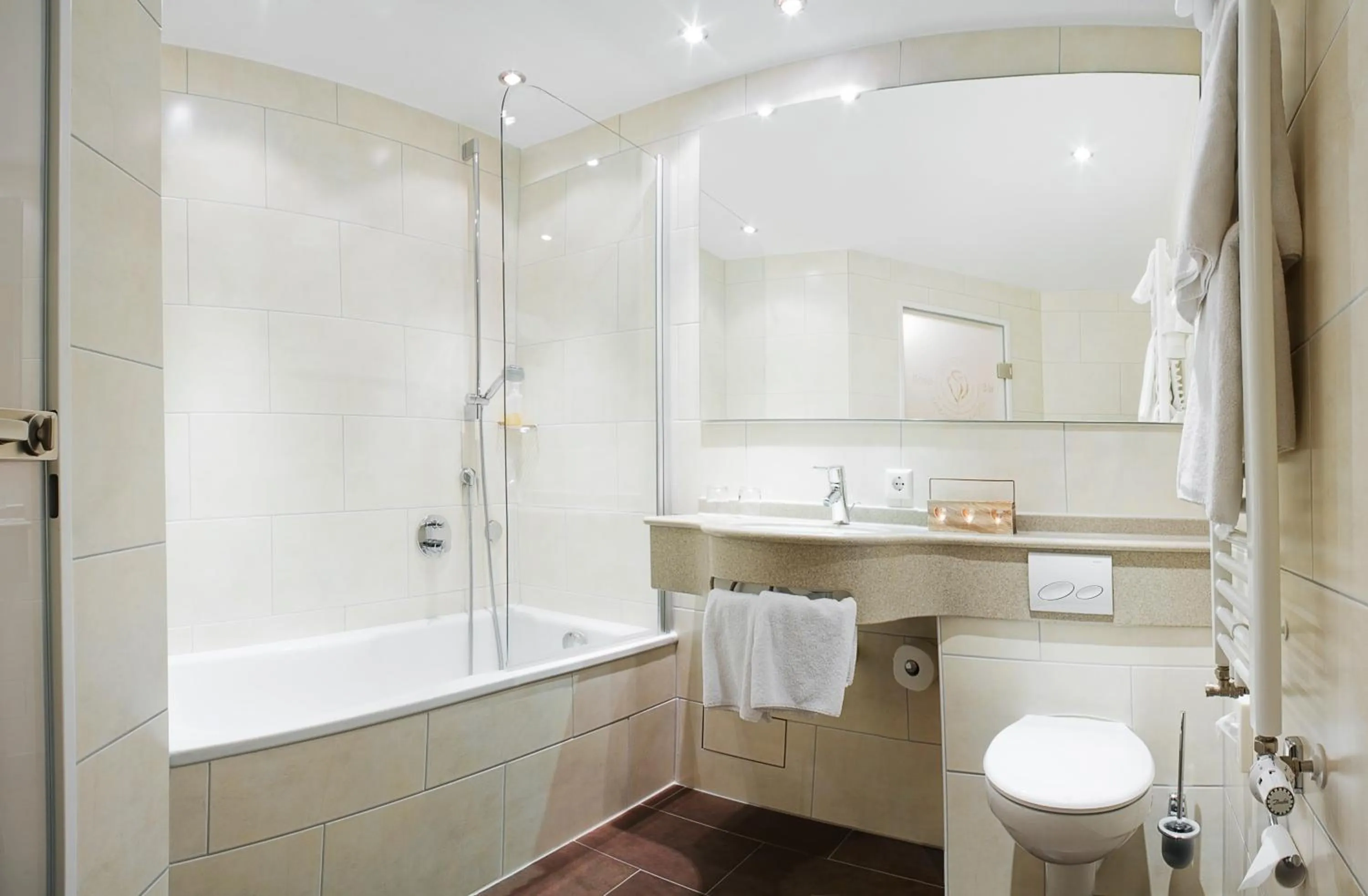 Bathroom in Landgasthof & Hotel zur Rose Berg