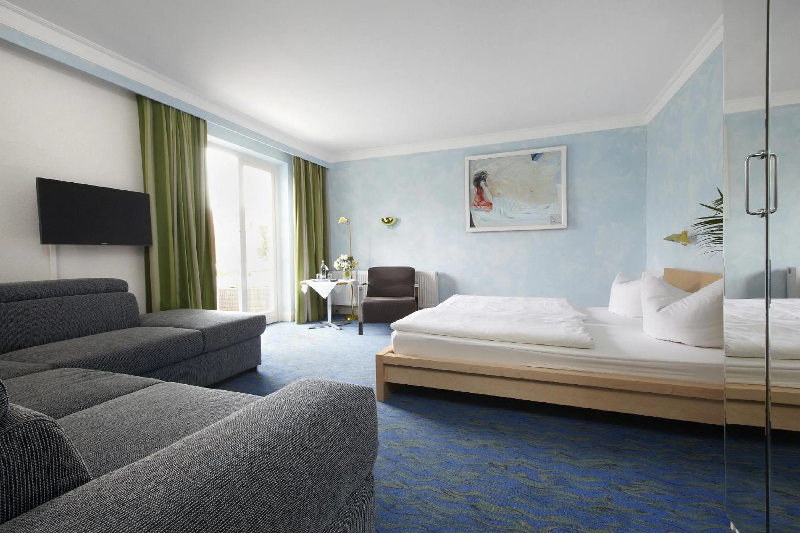 Photo of the whole room, Bed in Meeressterne Hotel Residenz in Heringsdorf