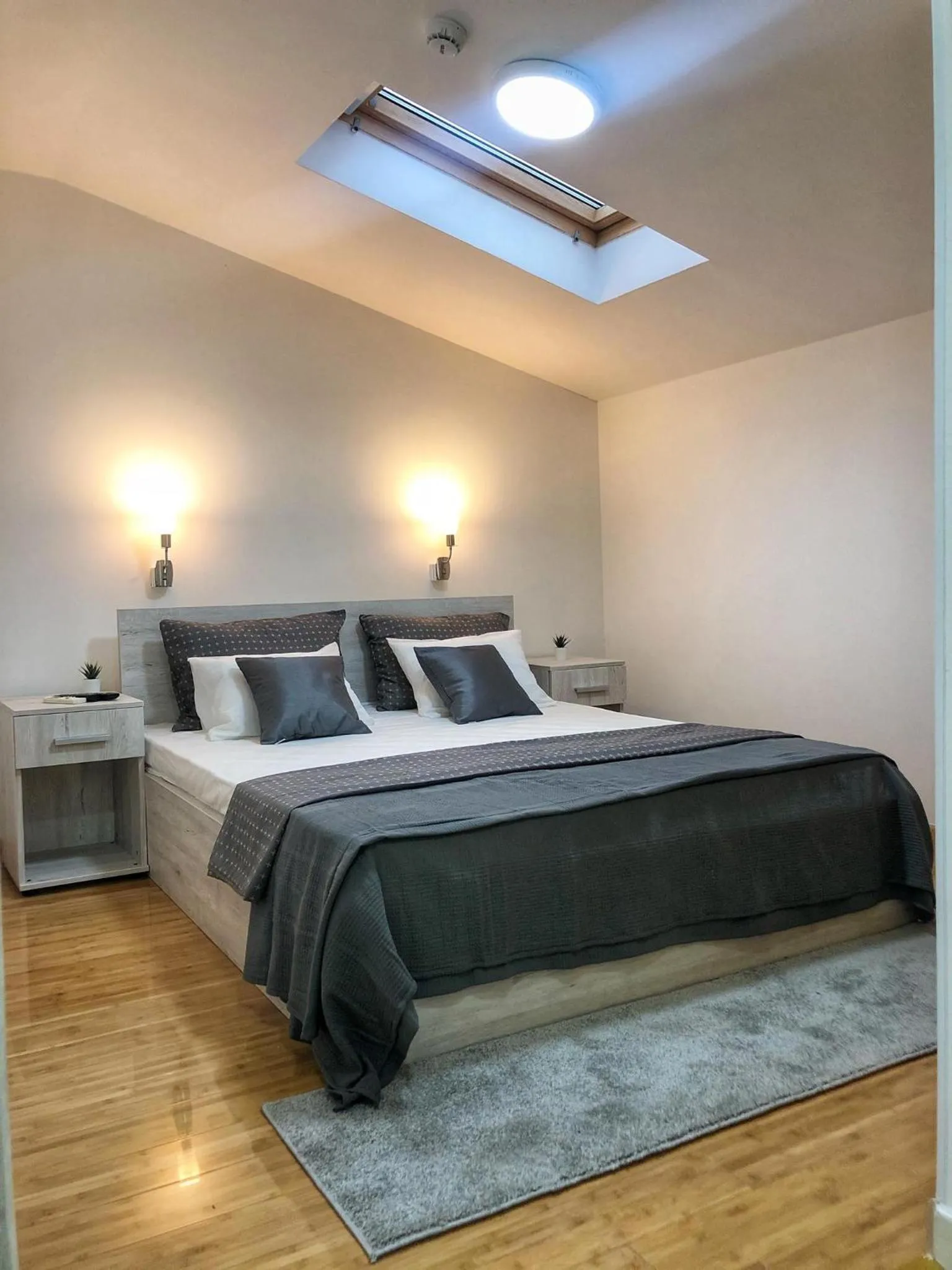 Property building, Bed in TEPIĆ Garni Hotel