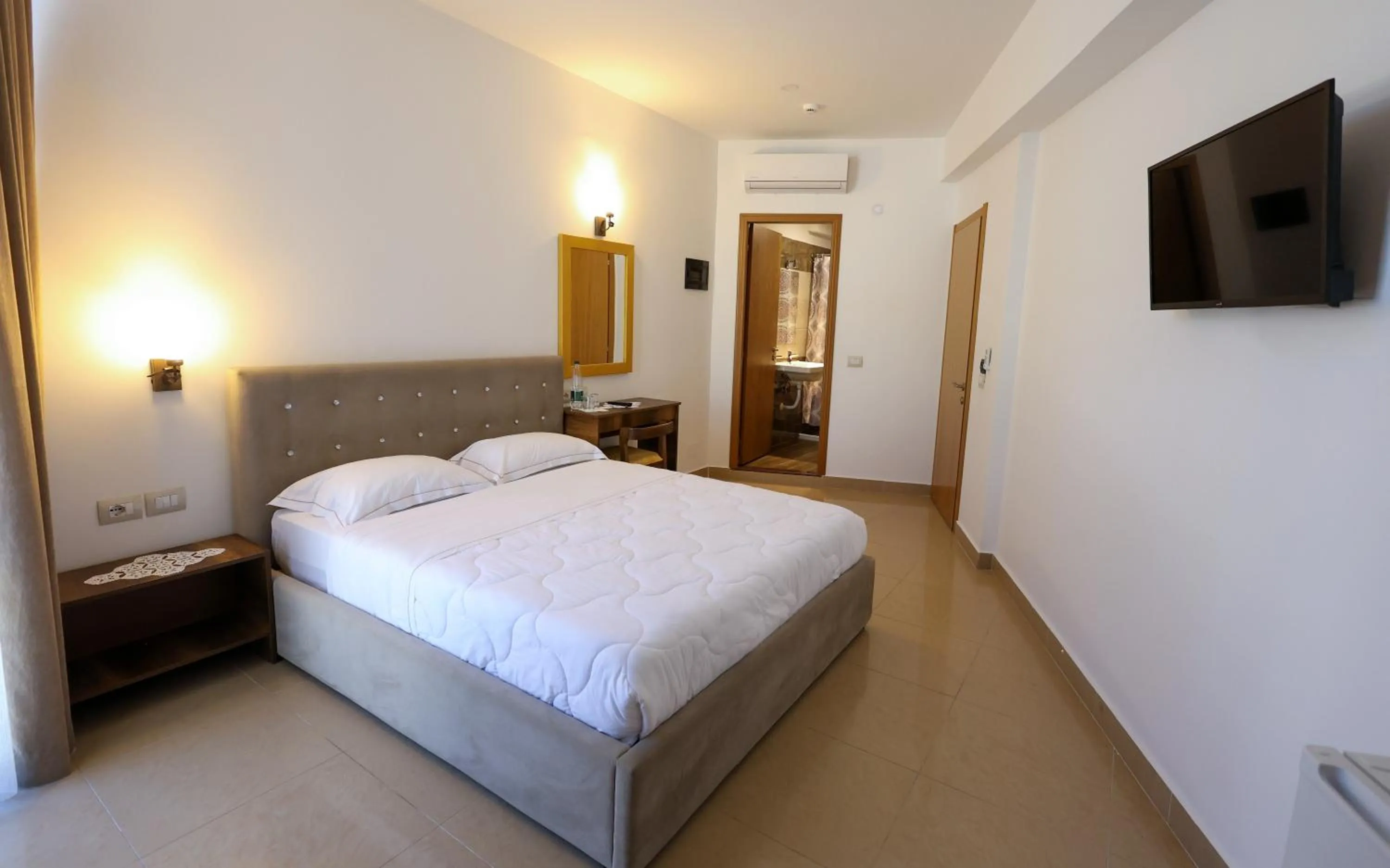 Bed in Hotel Republika Berat