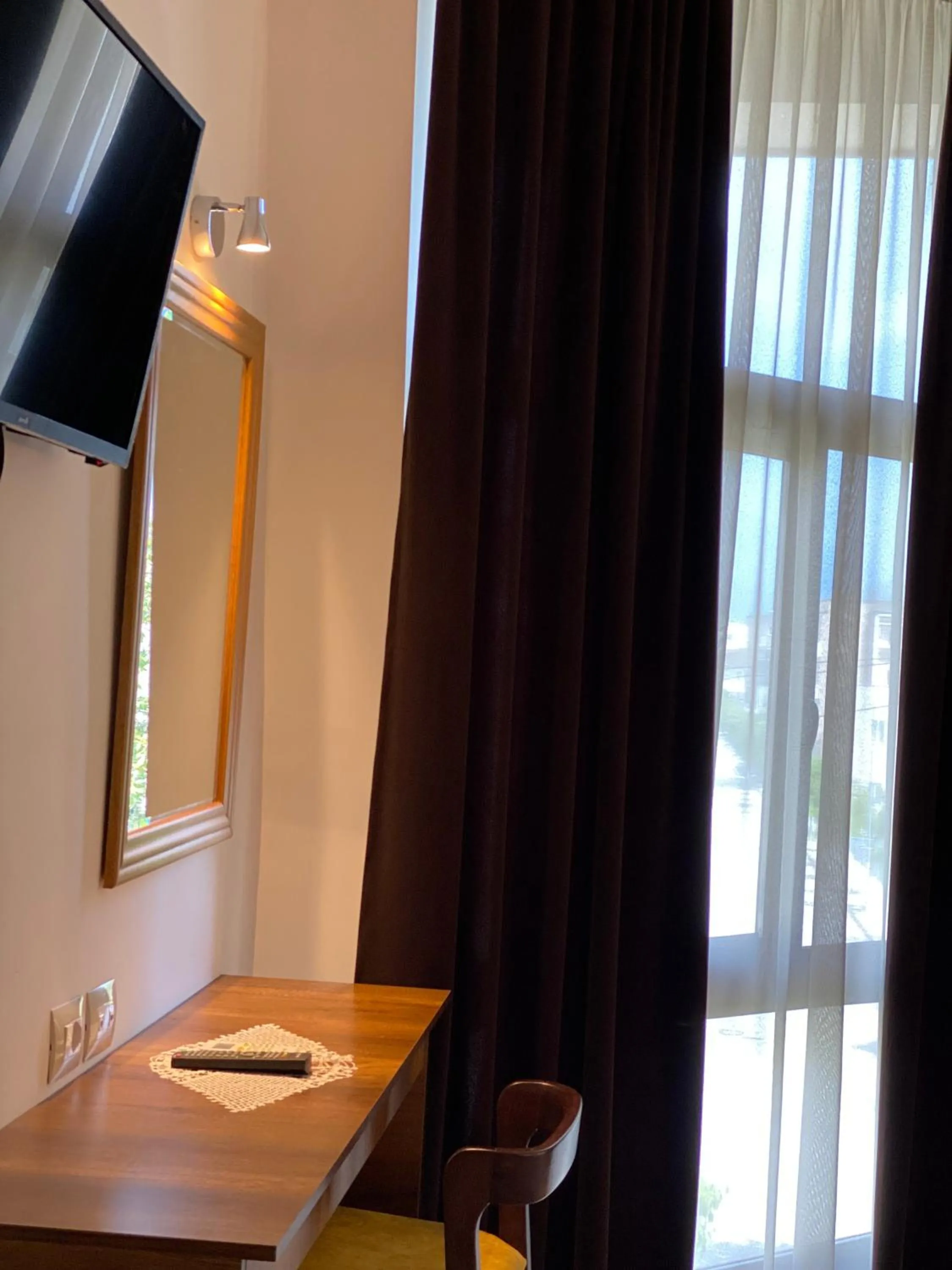 TV and multimedia in Hotel Republika Berat