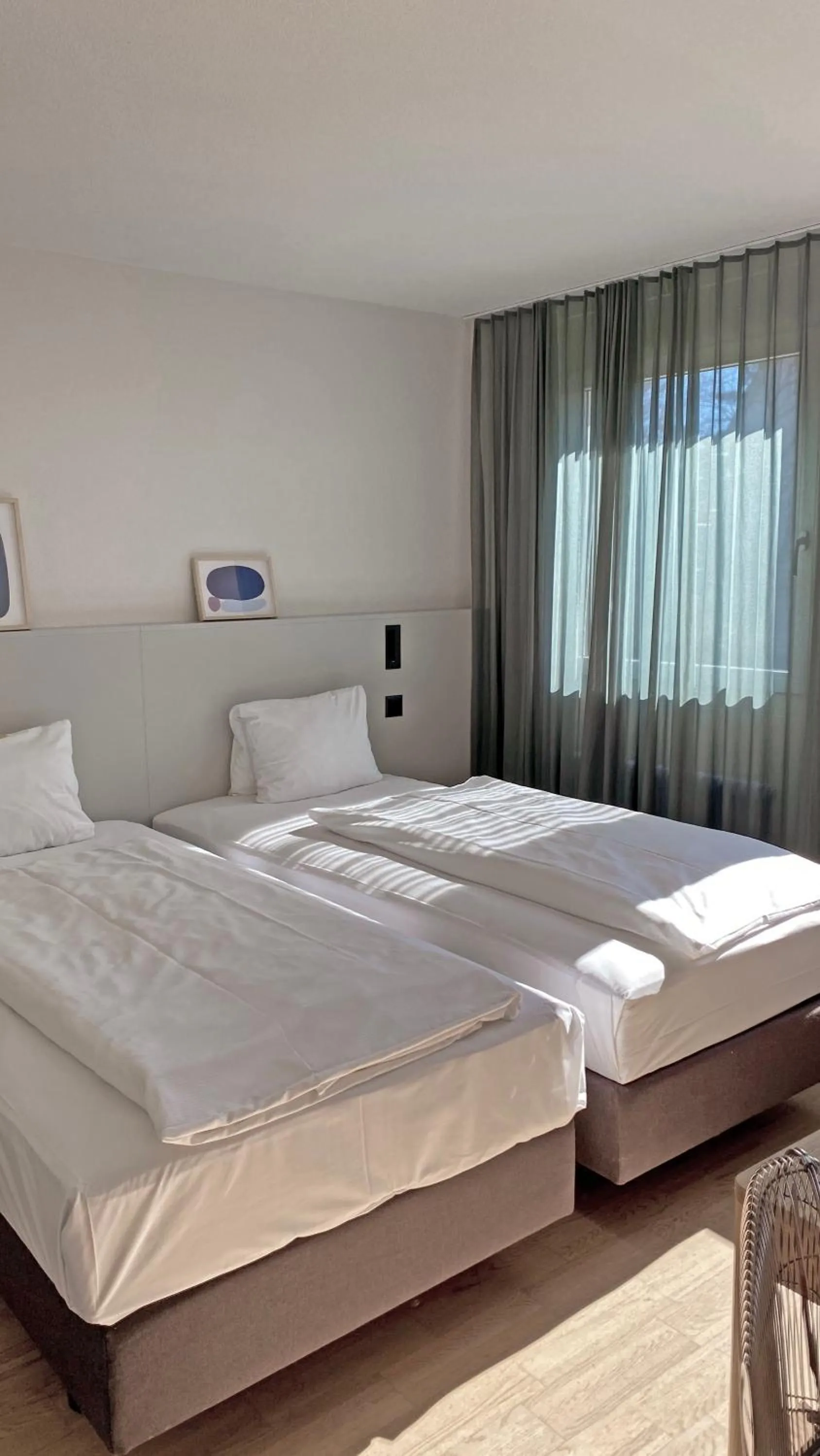 Small Twin Room in Alpenblick Bern - kind of a hotel