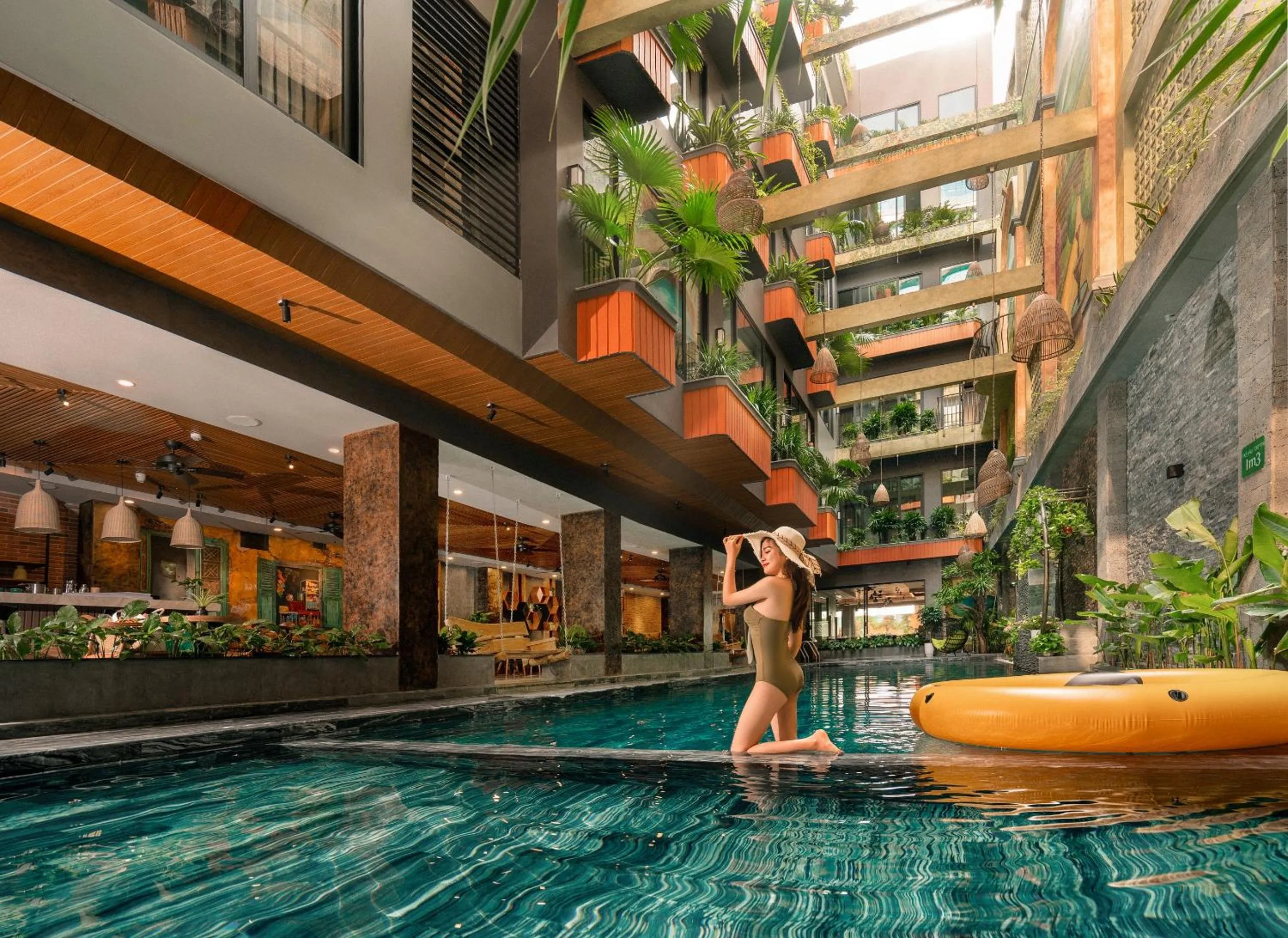 Swimming pool in Chi House Danang Hotel and Apartment