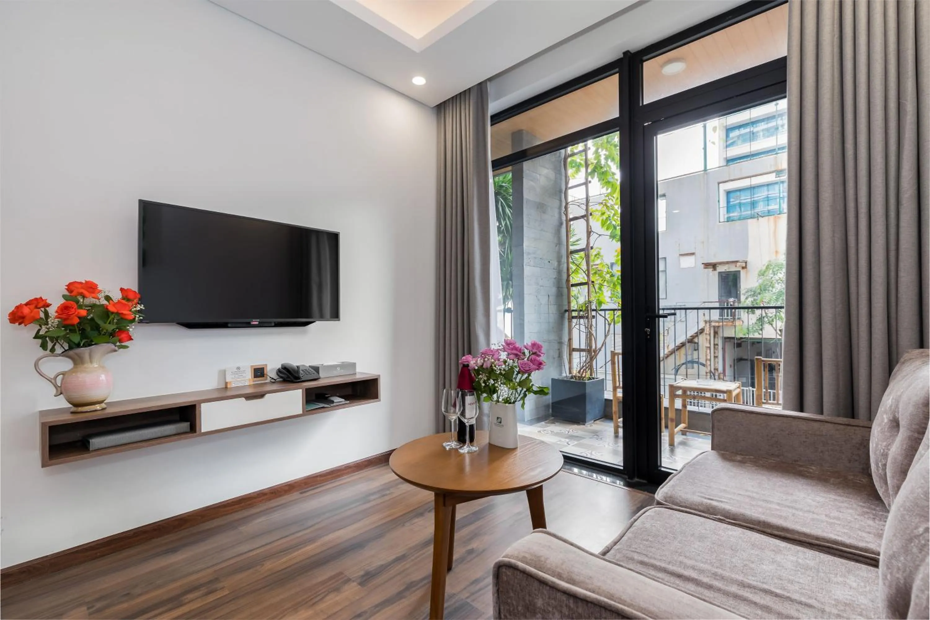 Living room in Chi House Danang Hotel and Apartment