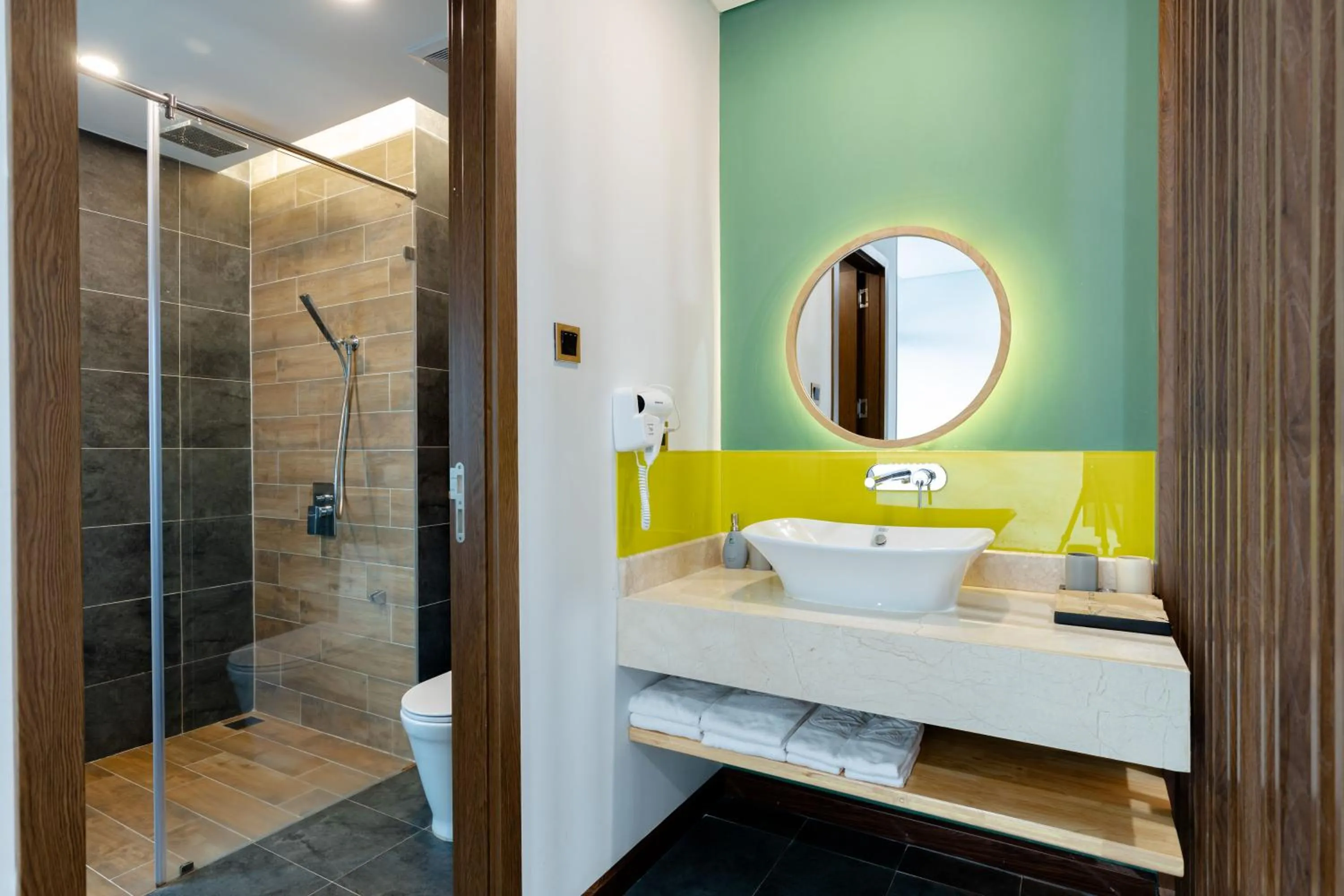 Bathroom in Chi House Danang Hotel and Apartment