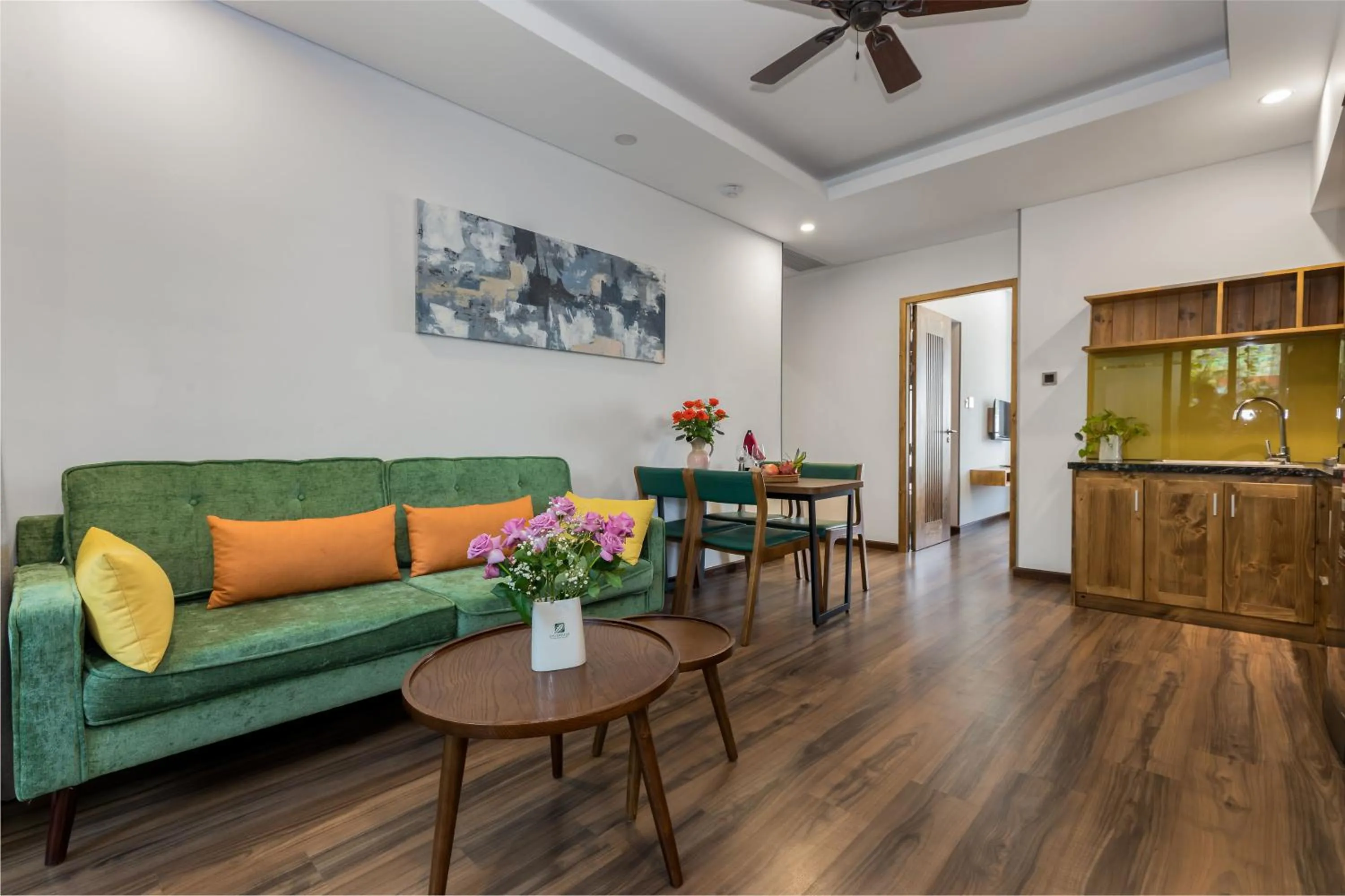 Living room in Chi House Danang Hotel and Apartment