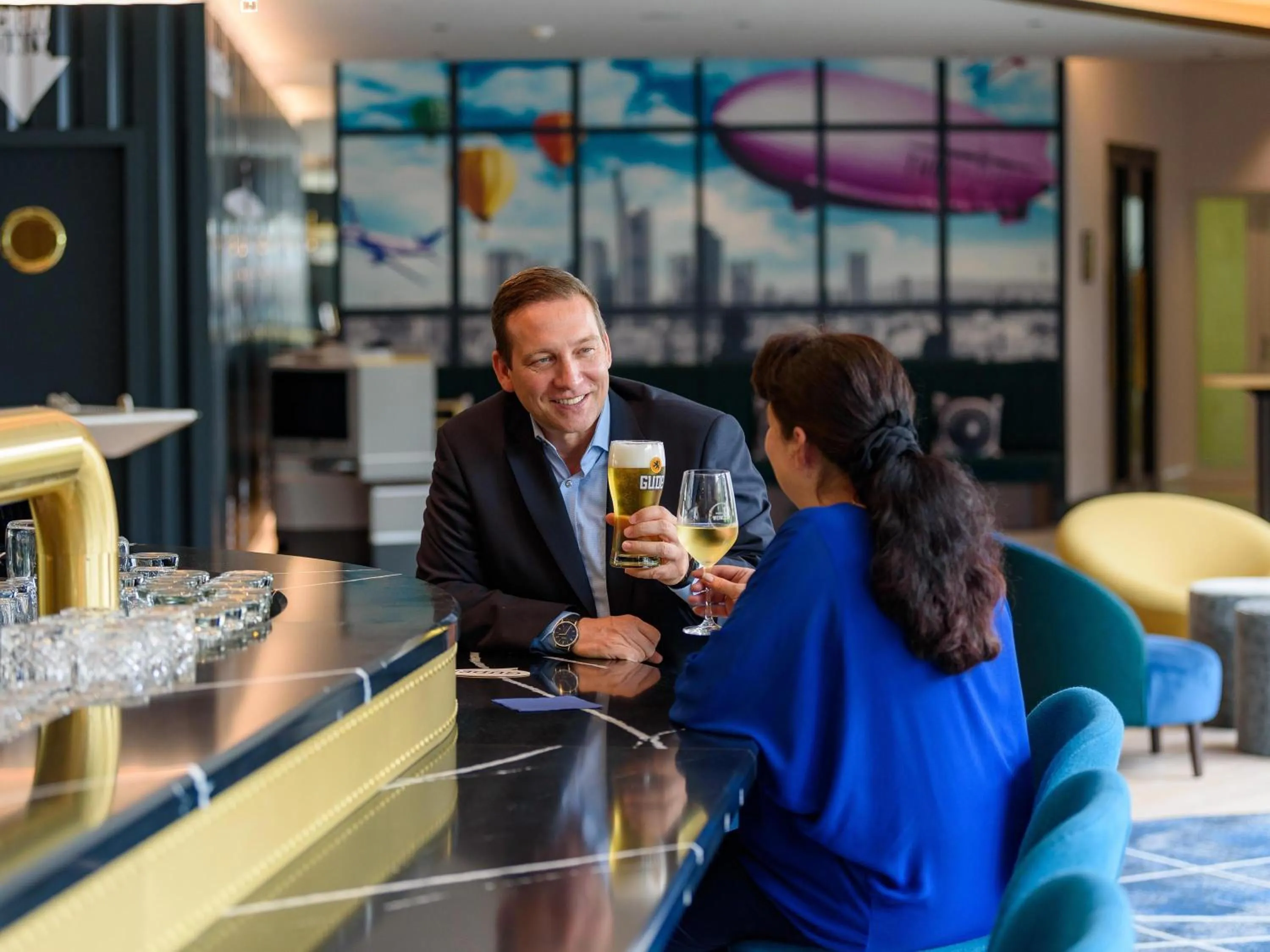 Lounge or bar in Mercure Neu-Isenburg